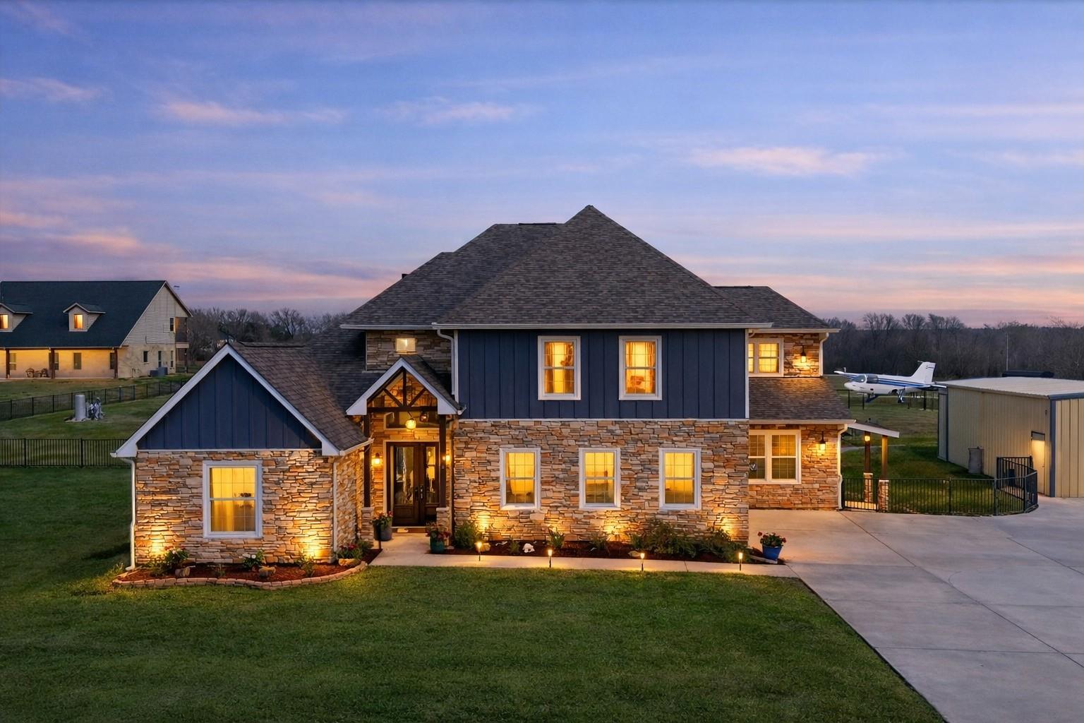 24 Longhorn Loop — photo