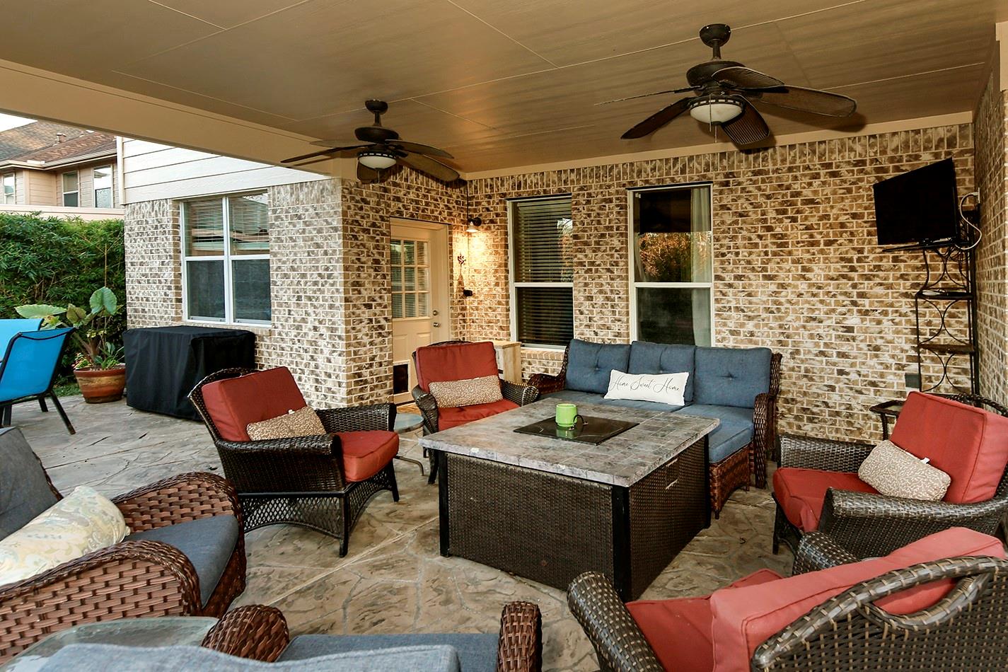 610 Manchester Trail Drive, Spring, TX 77373 — photo 2
