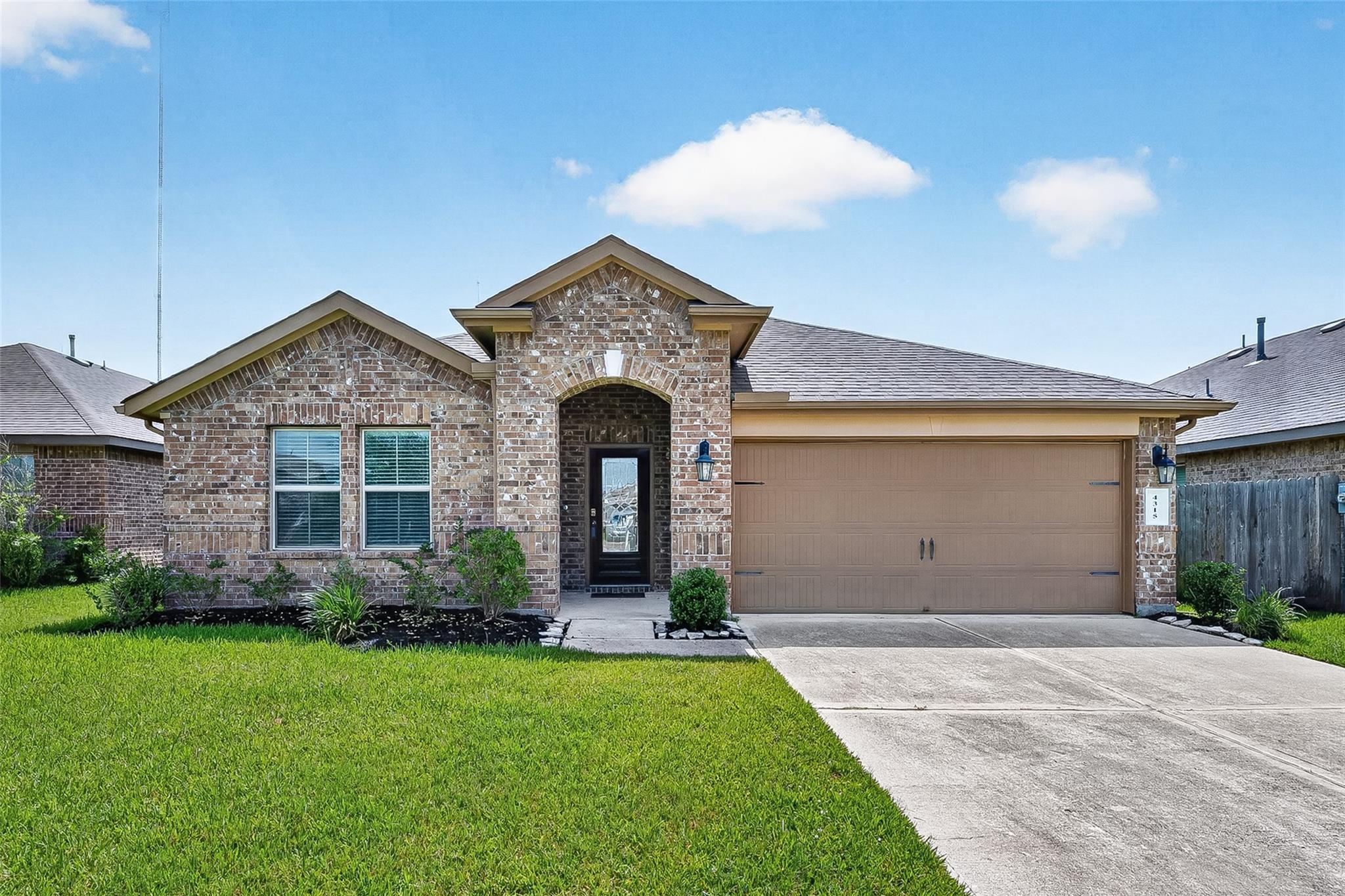 4315 Stillwater Valley Court — photo