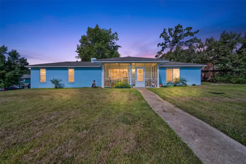 165 Pecan Cove Lane — photo