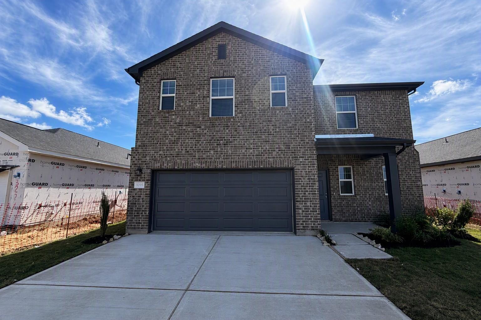 3205 Captain's Grove — photo