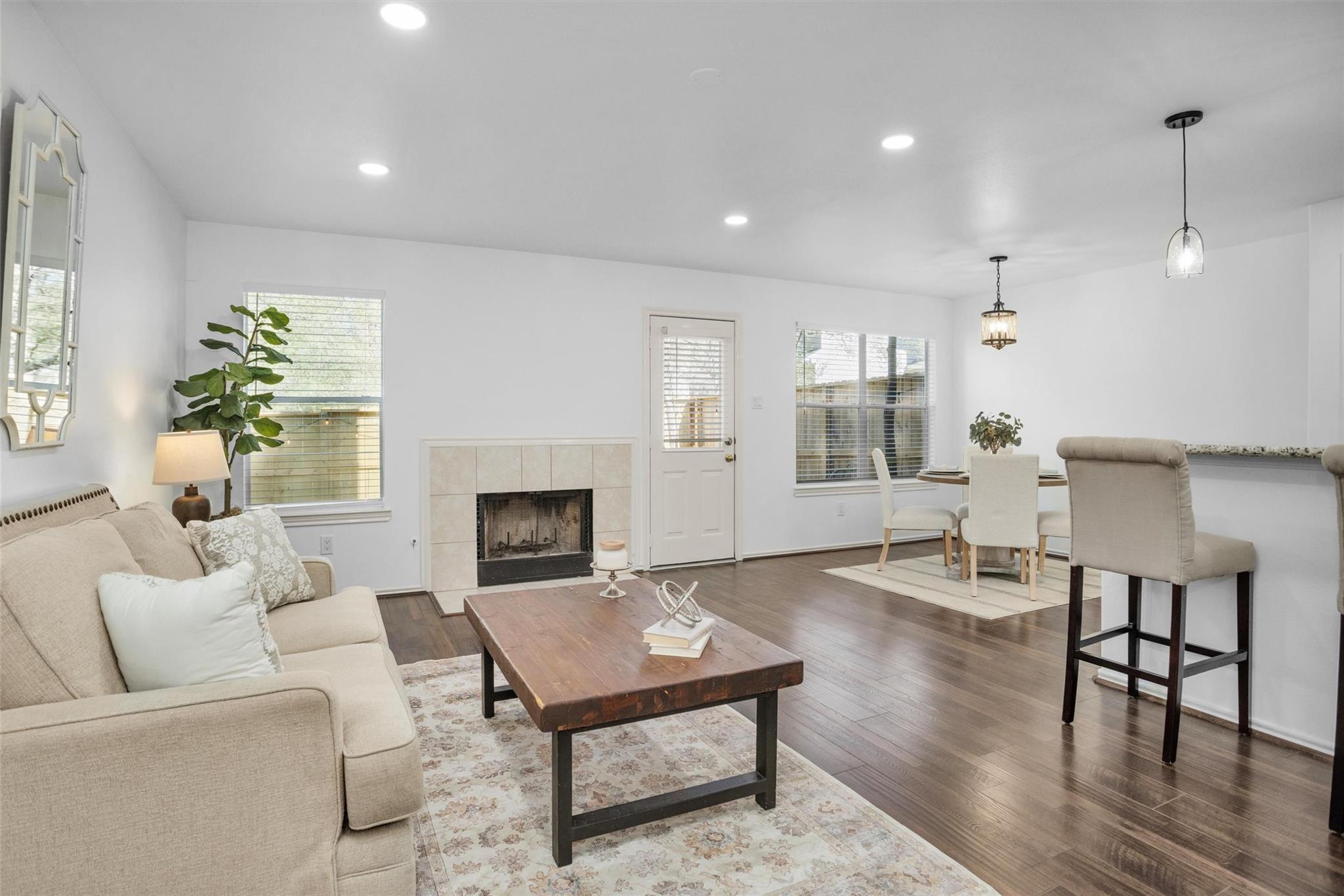 35 Marble Rock Place — photo