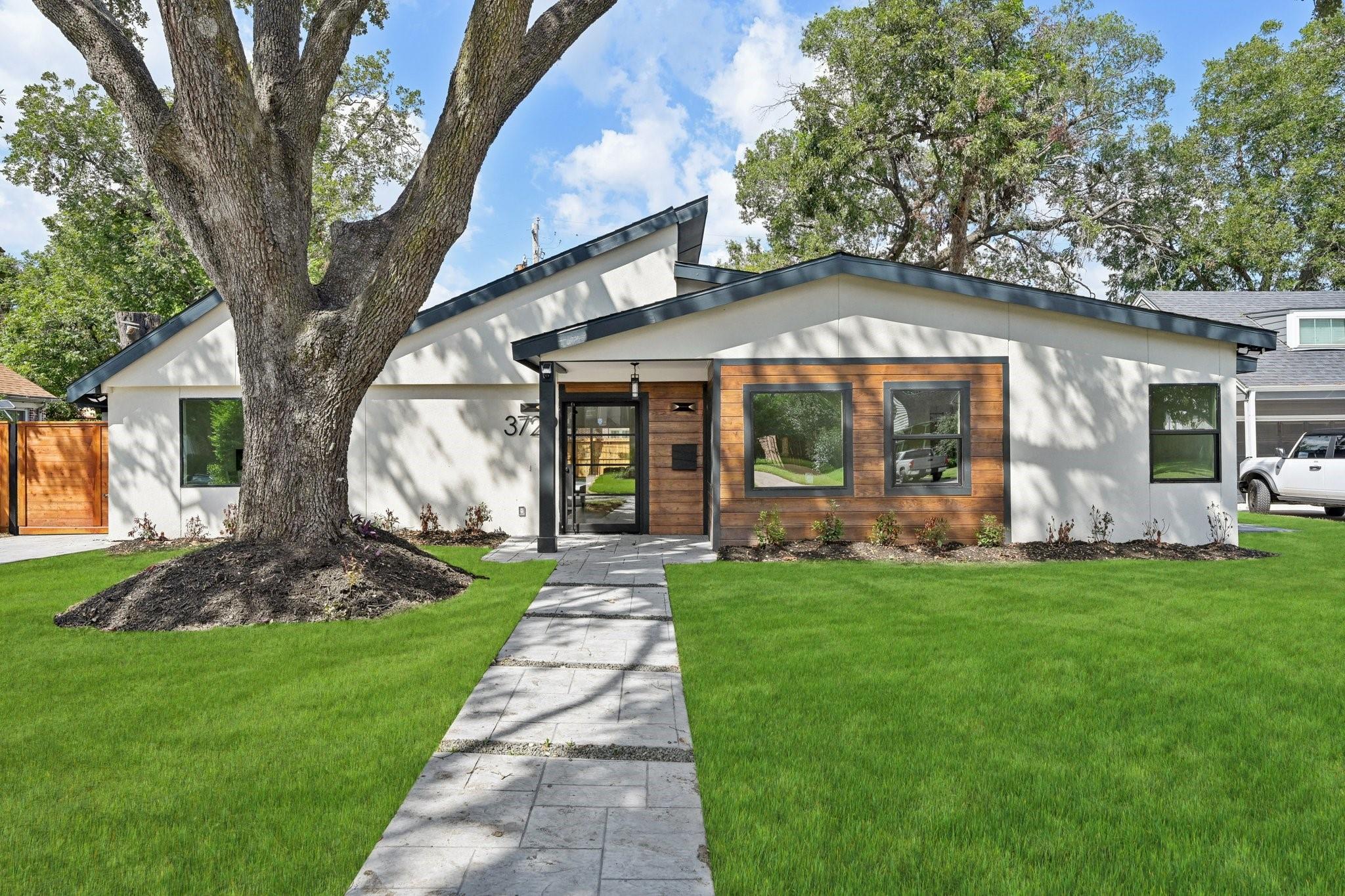 3729 Rio Vista Street — photo