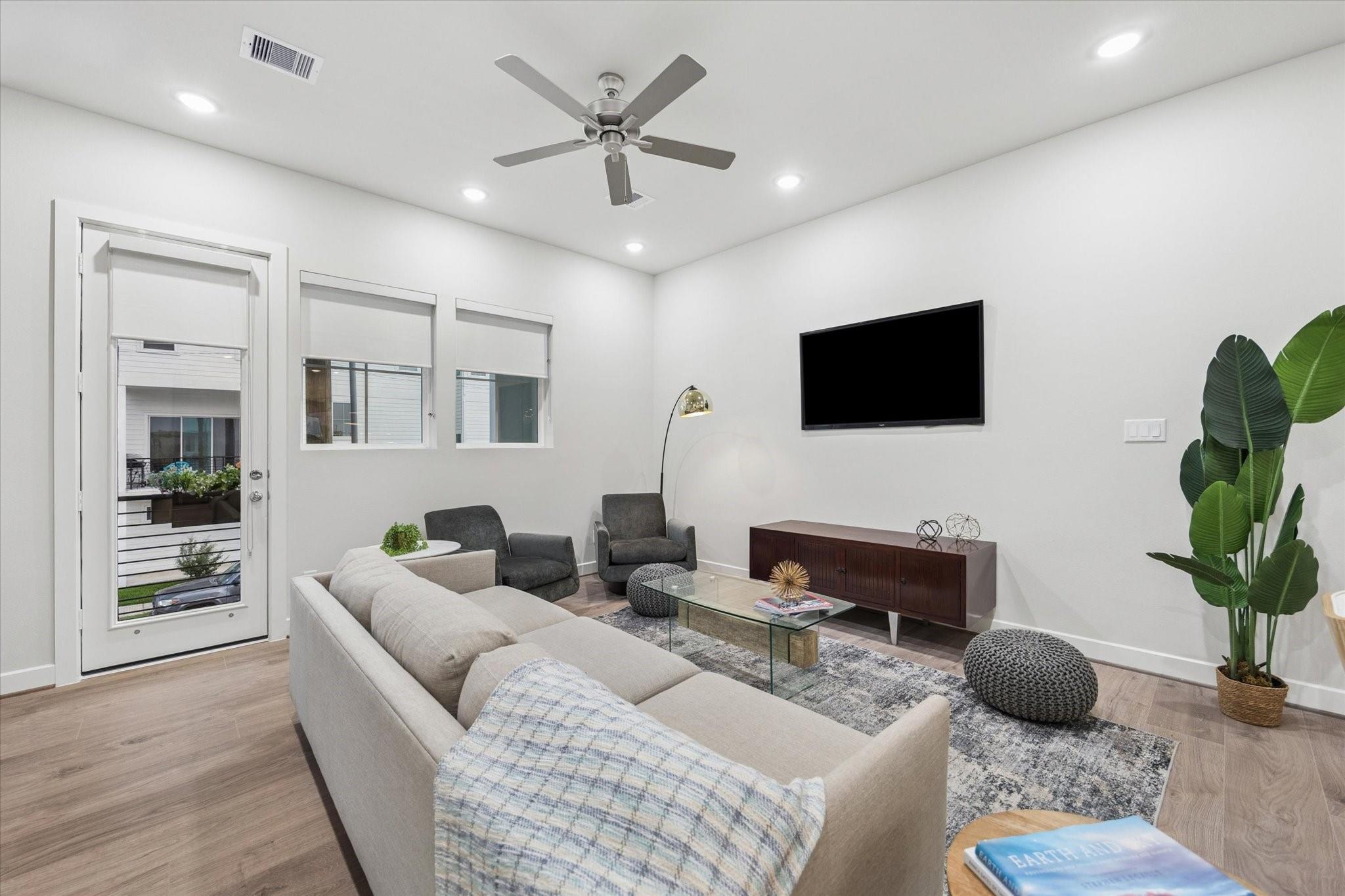 6382 Paddington Bend Drive — photo
