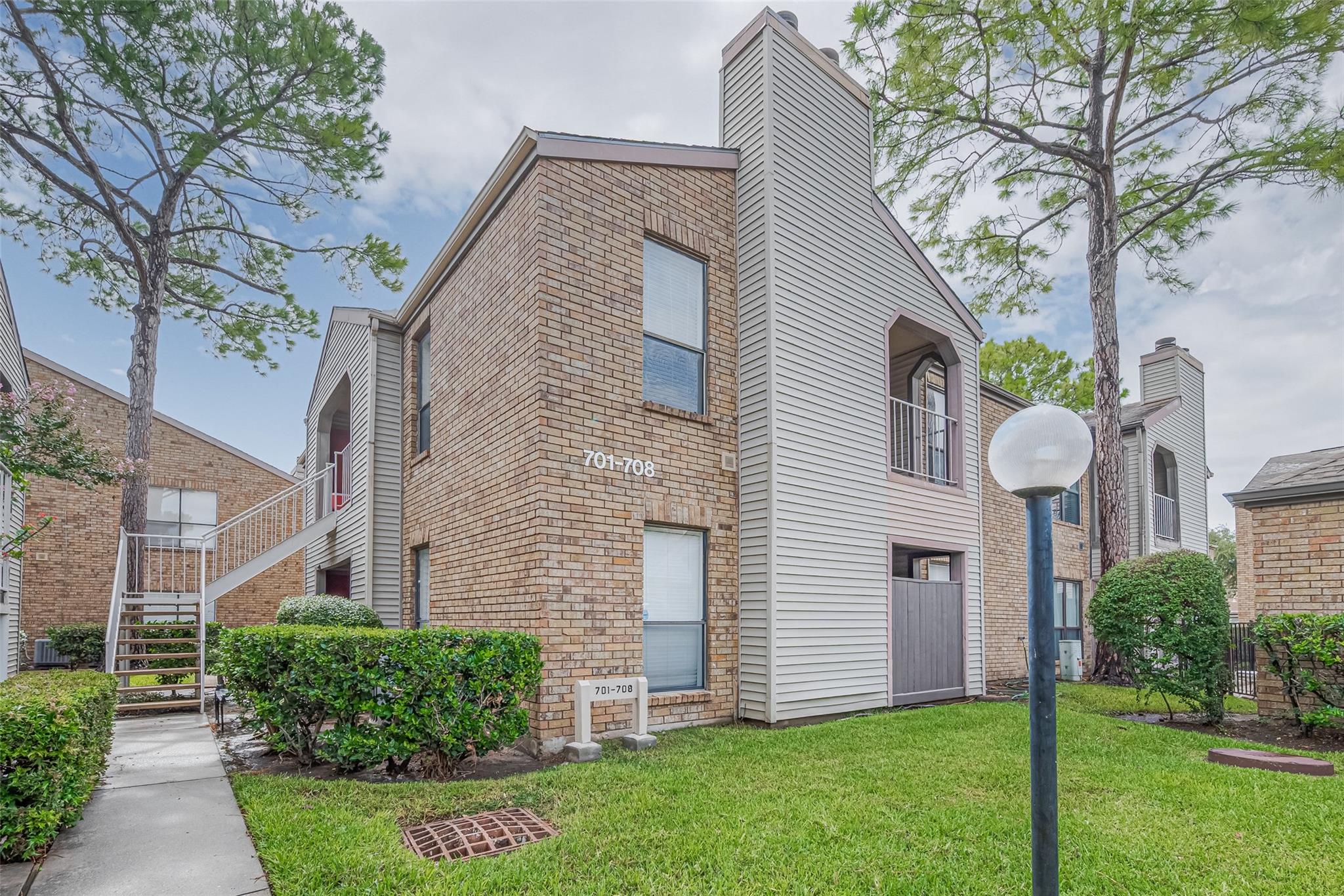 2025 Augusta Drive #701 — photo