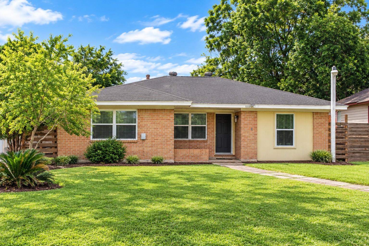635 19th Street, Hempstead, TX 77445 — photo 2