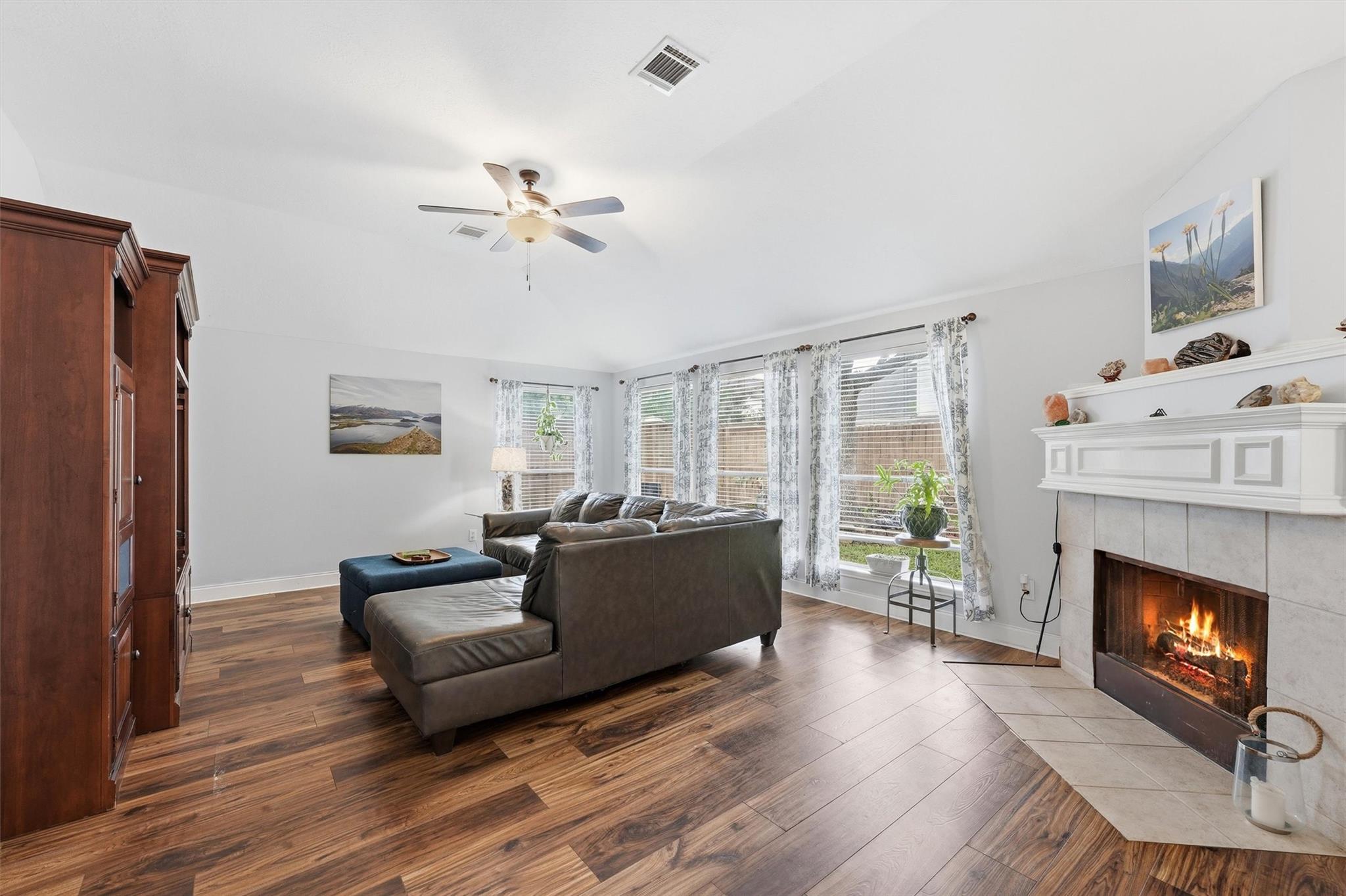 1433 Cottage Cove Court — photo