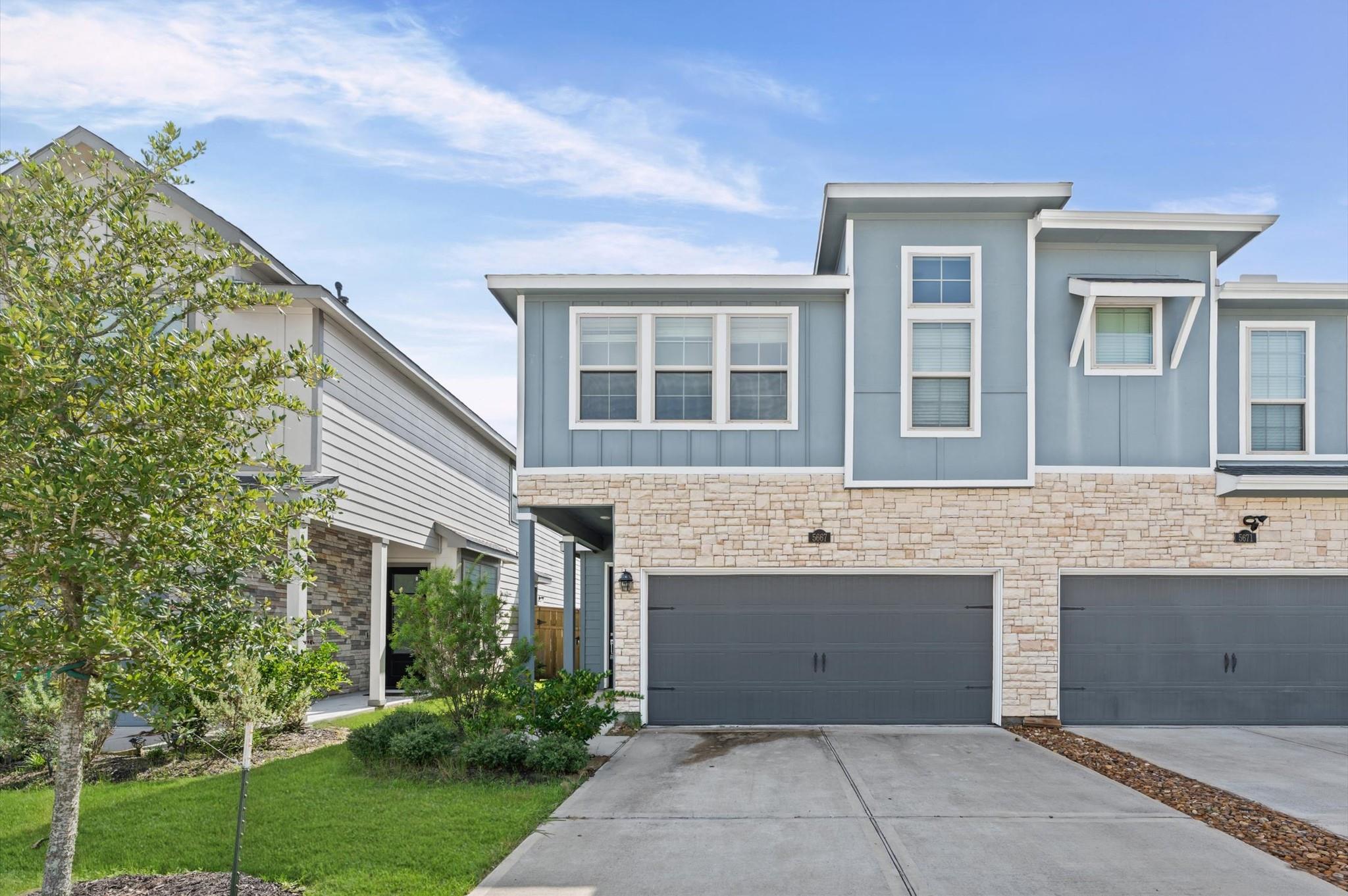 5667 Foggy Vine Court — photo