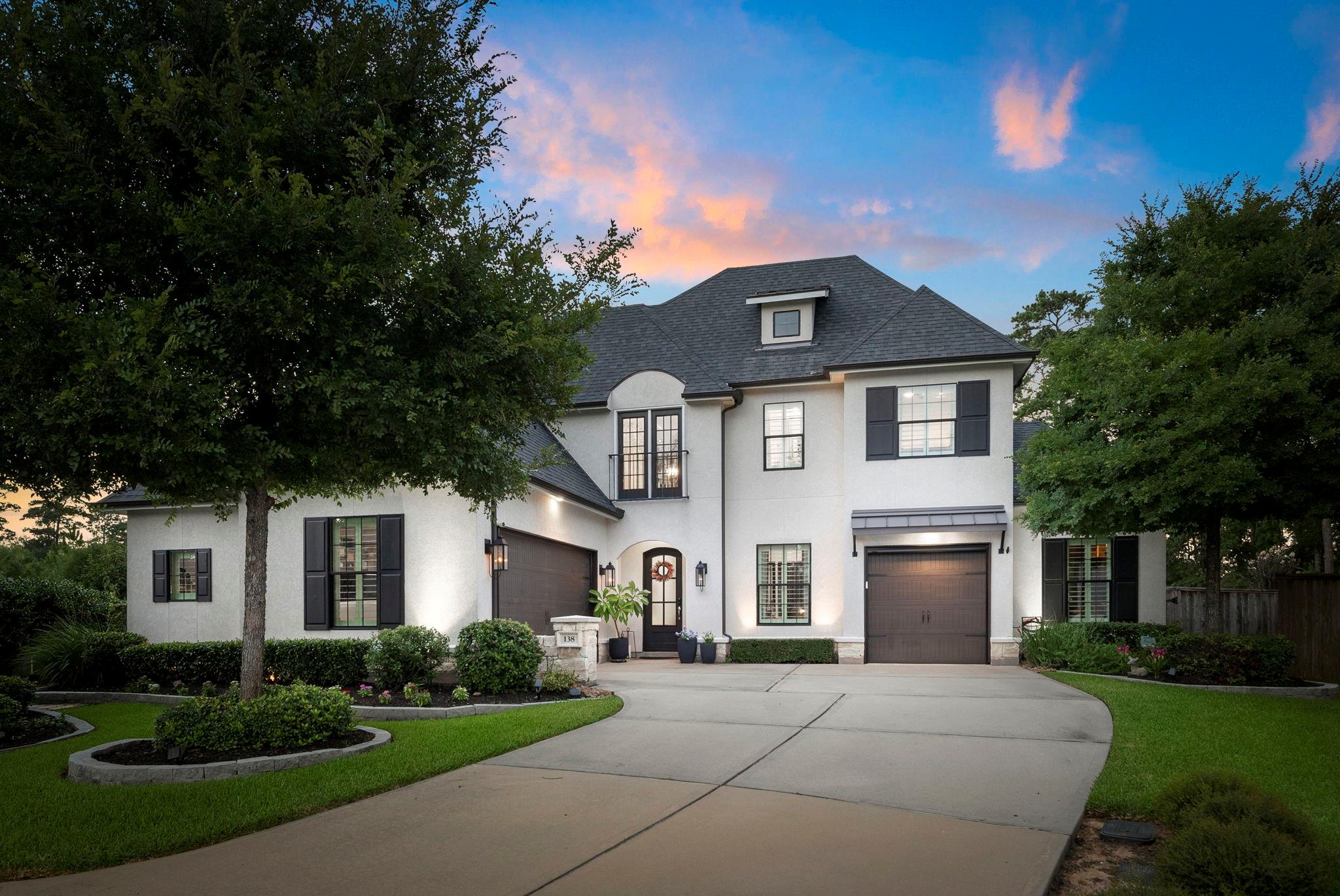 138 Amber Jade Court — photo