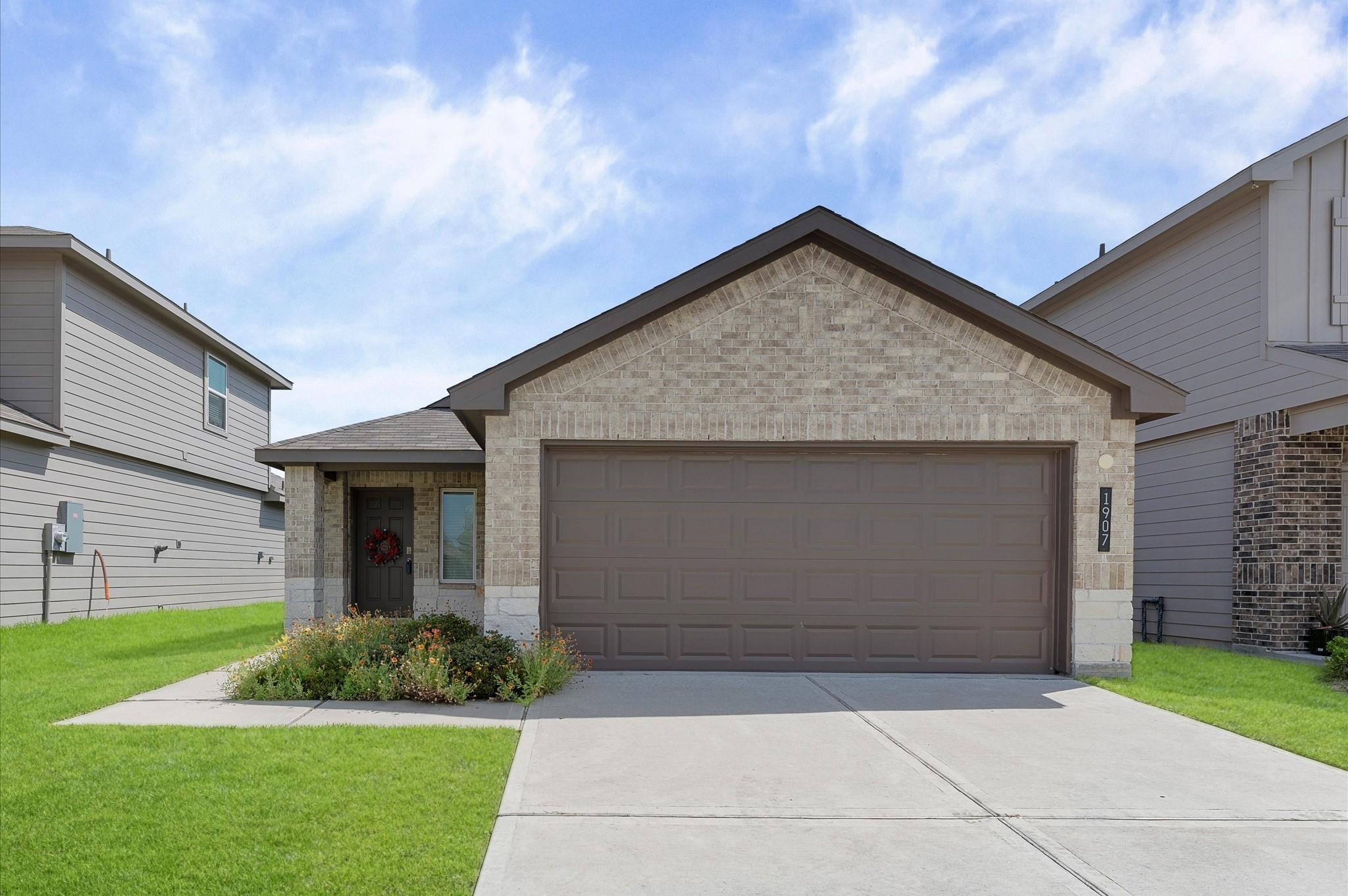 1907 Sable Hollow Drive — photo
