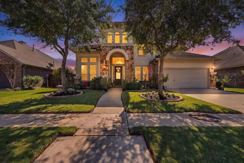 9918 Hubble Drive — photo