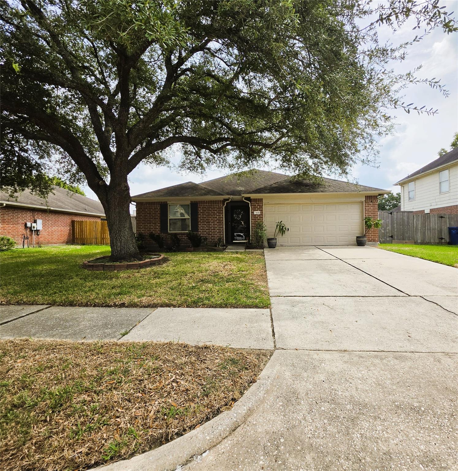 7906 Sundance Court — photo