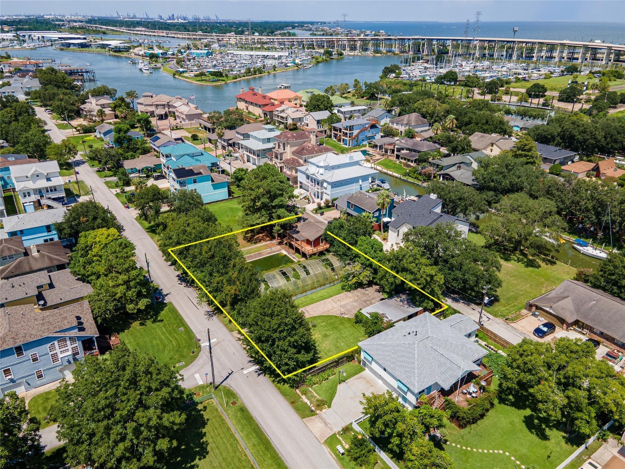 631 E Shore Drive — photo