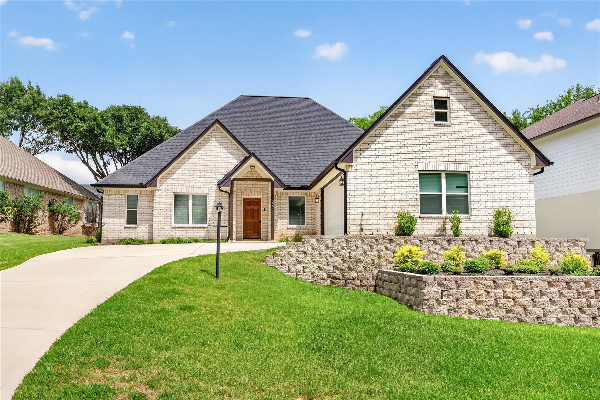 229 Blue Hill Drive — photo