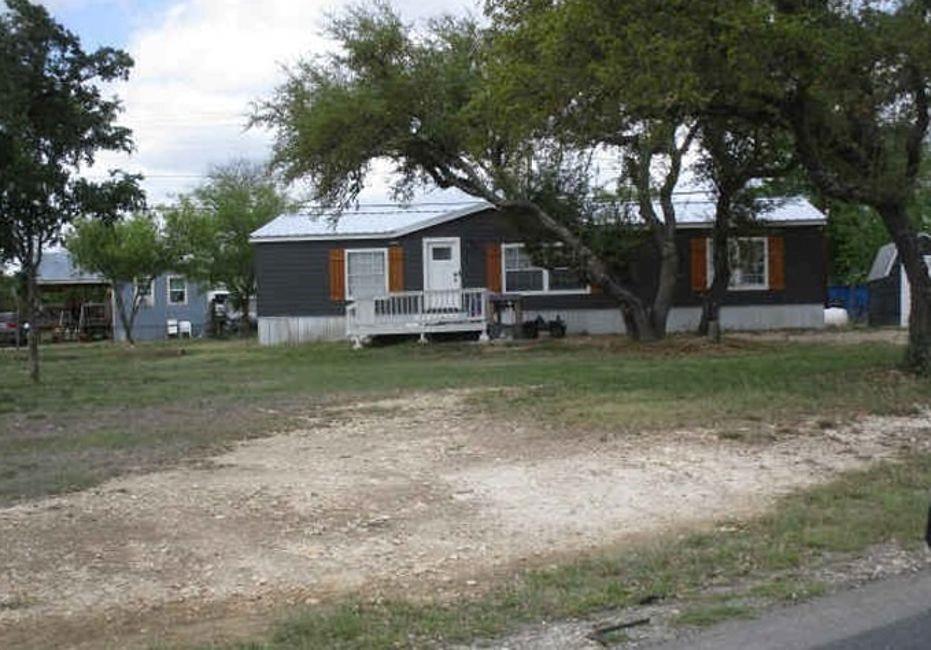 105 Oak Ridge Drive — photo