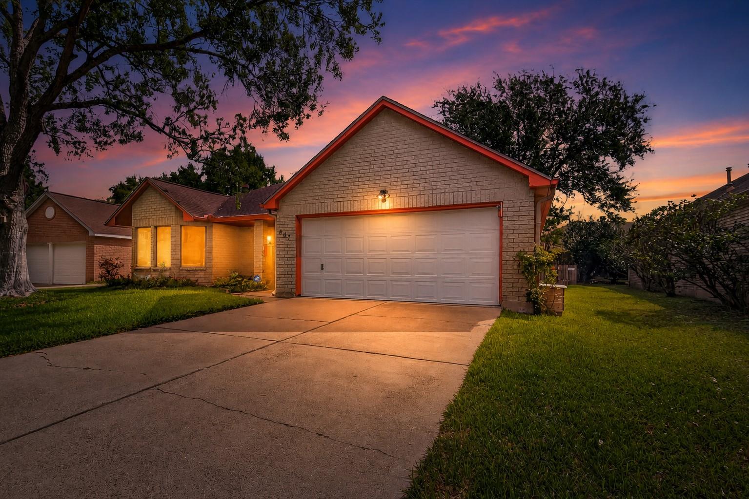 807 Forest Oaks Lane — photo