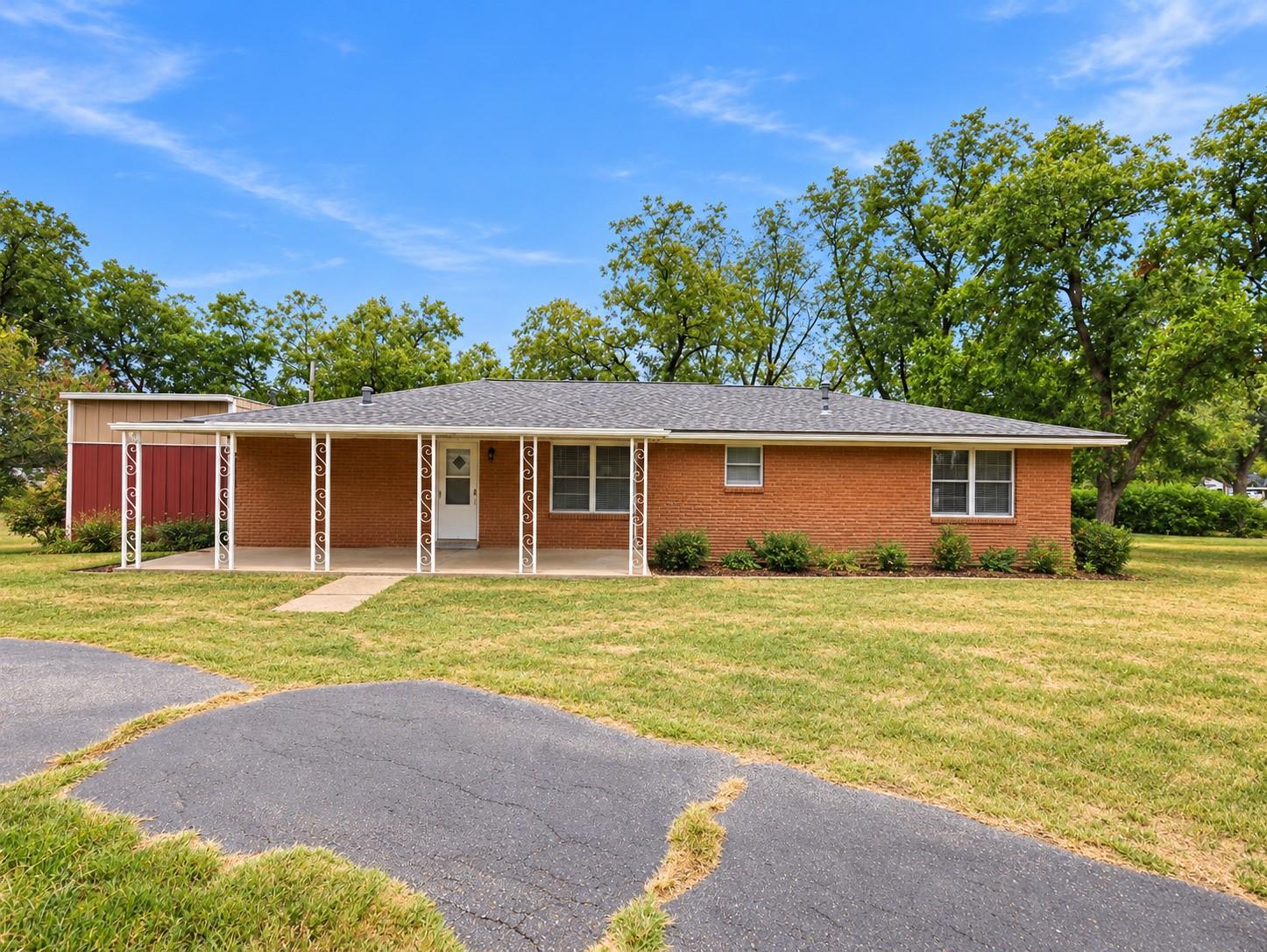 1706 W Frank Street — photo