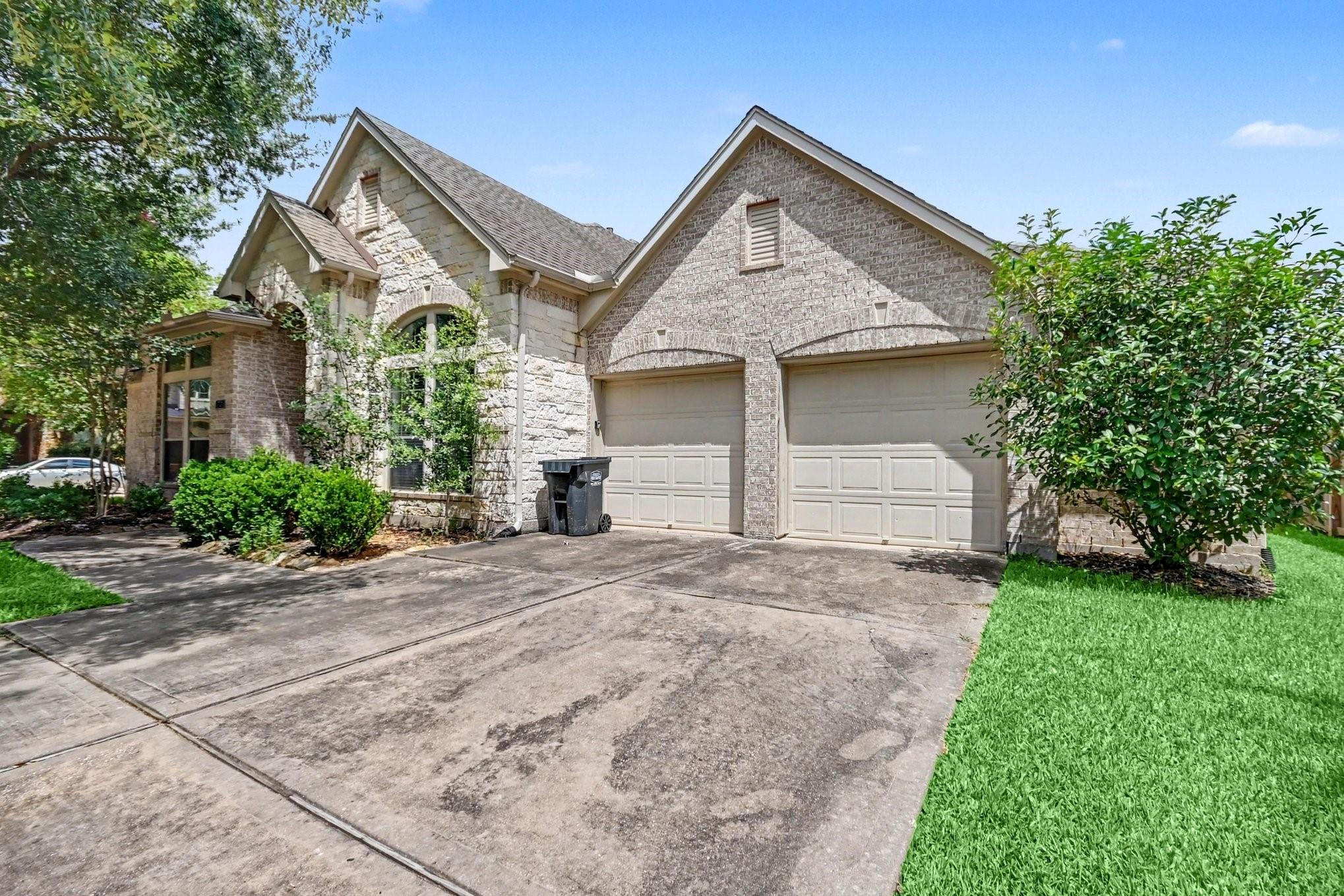 2701 Green Mountain Drive — photo