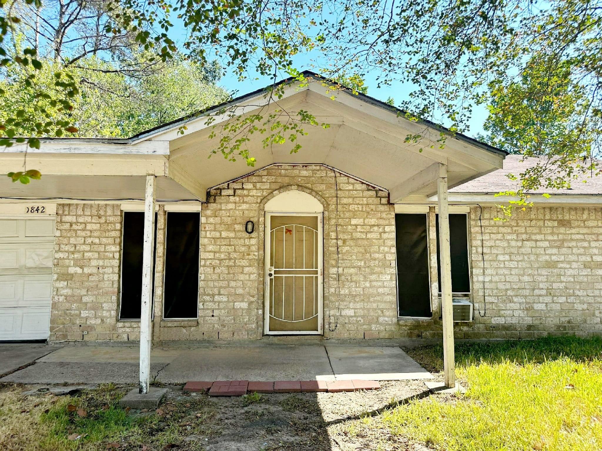 9842 Lum Lane — photo