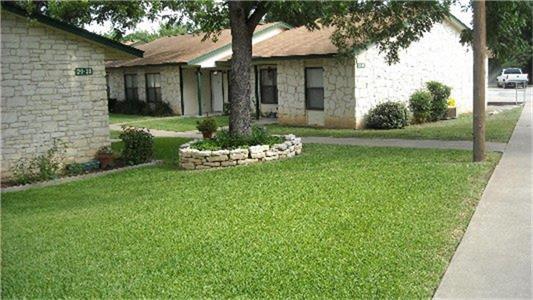 205 Riverview, Lampasas, TX 76550 — photo 3