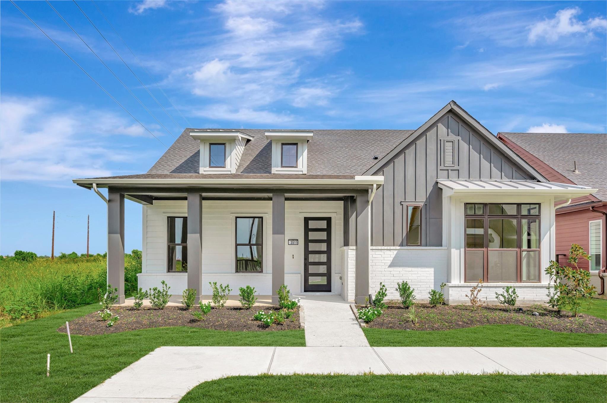 3511 Sapphire Court — photo