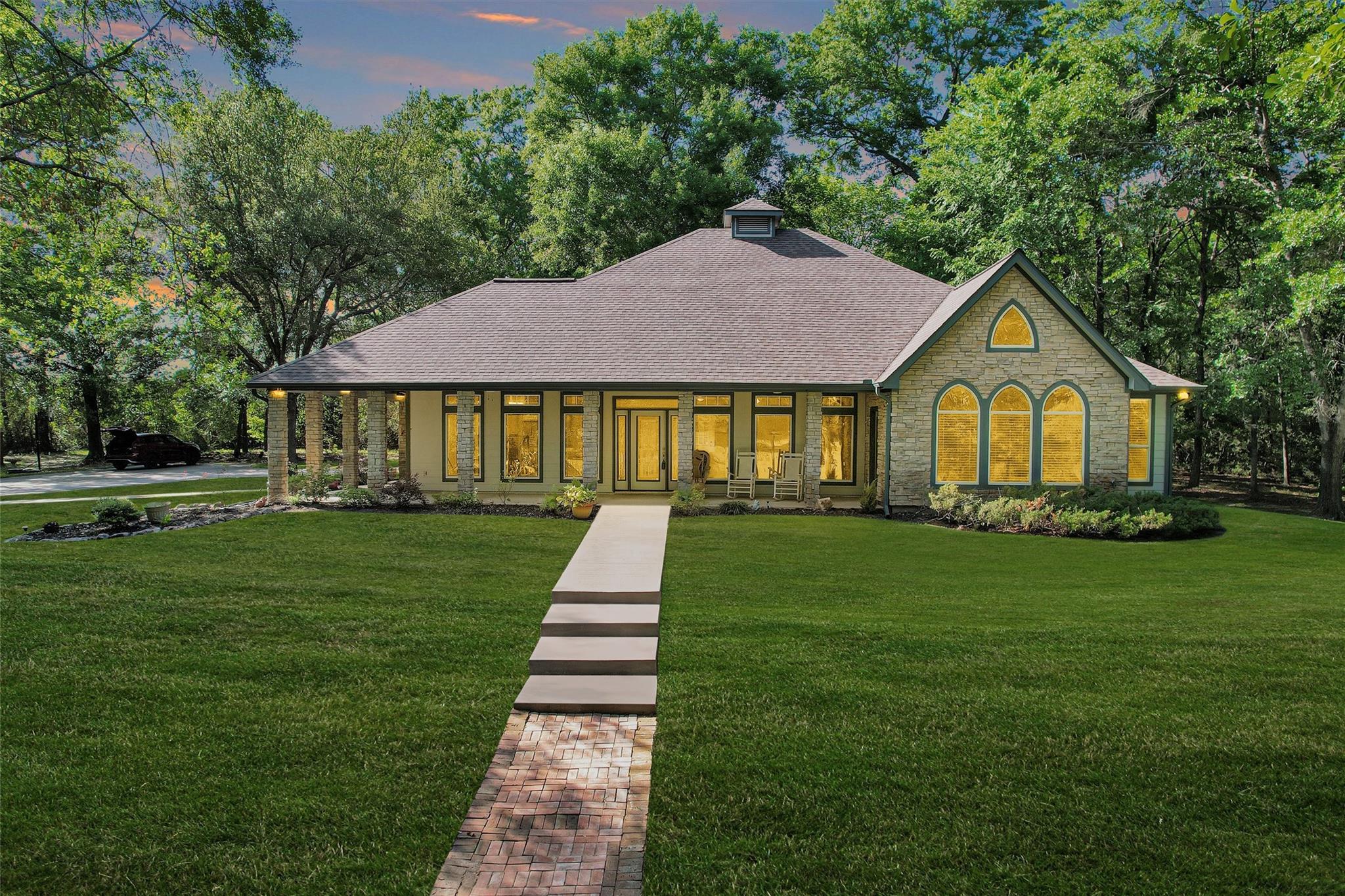13250 FM 830 — photo