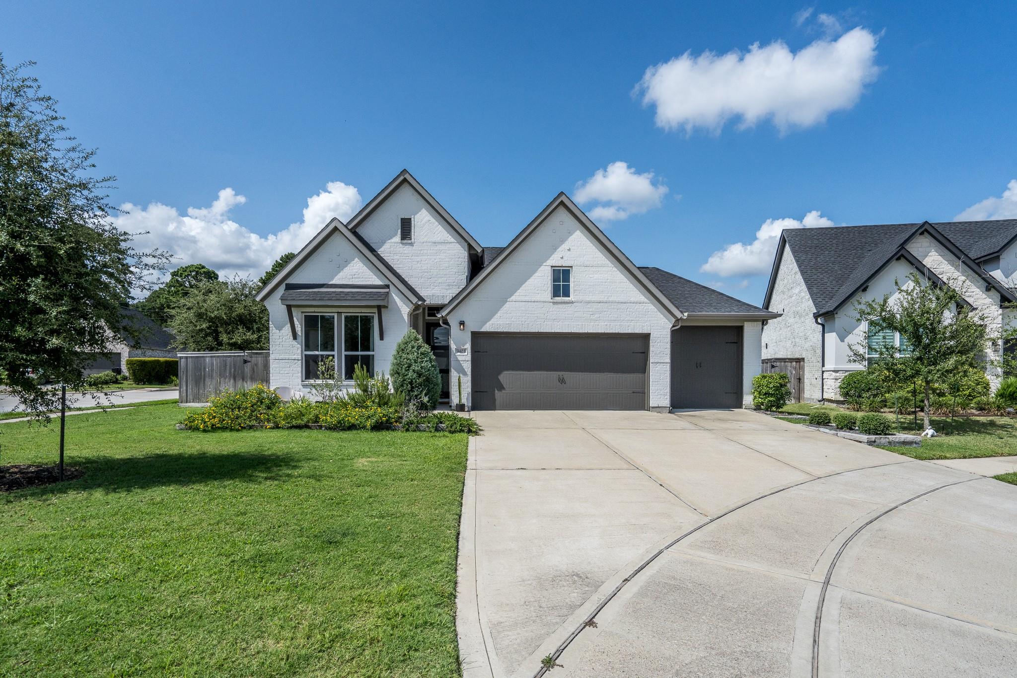 9403 Coleraine Court — photo