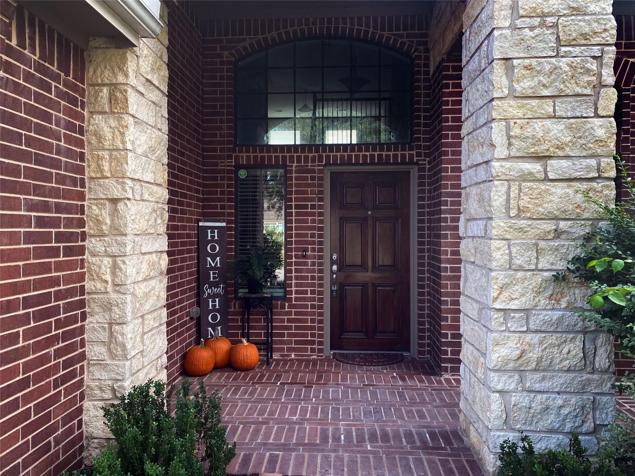 6227 Carnaby Lane — photo