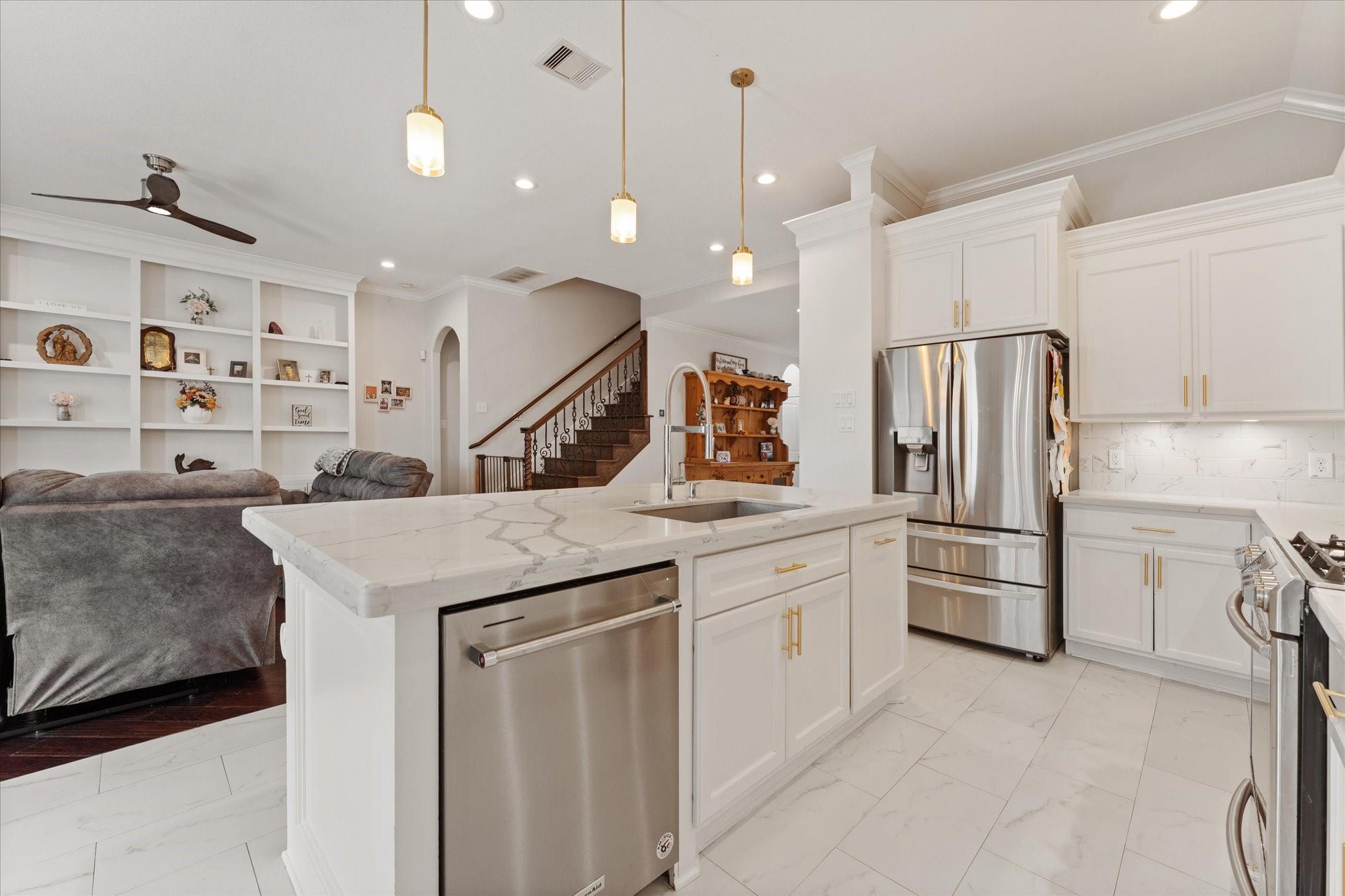 1706 Elmside Court — photo