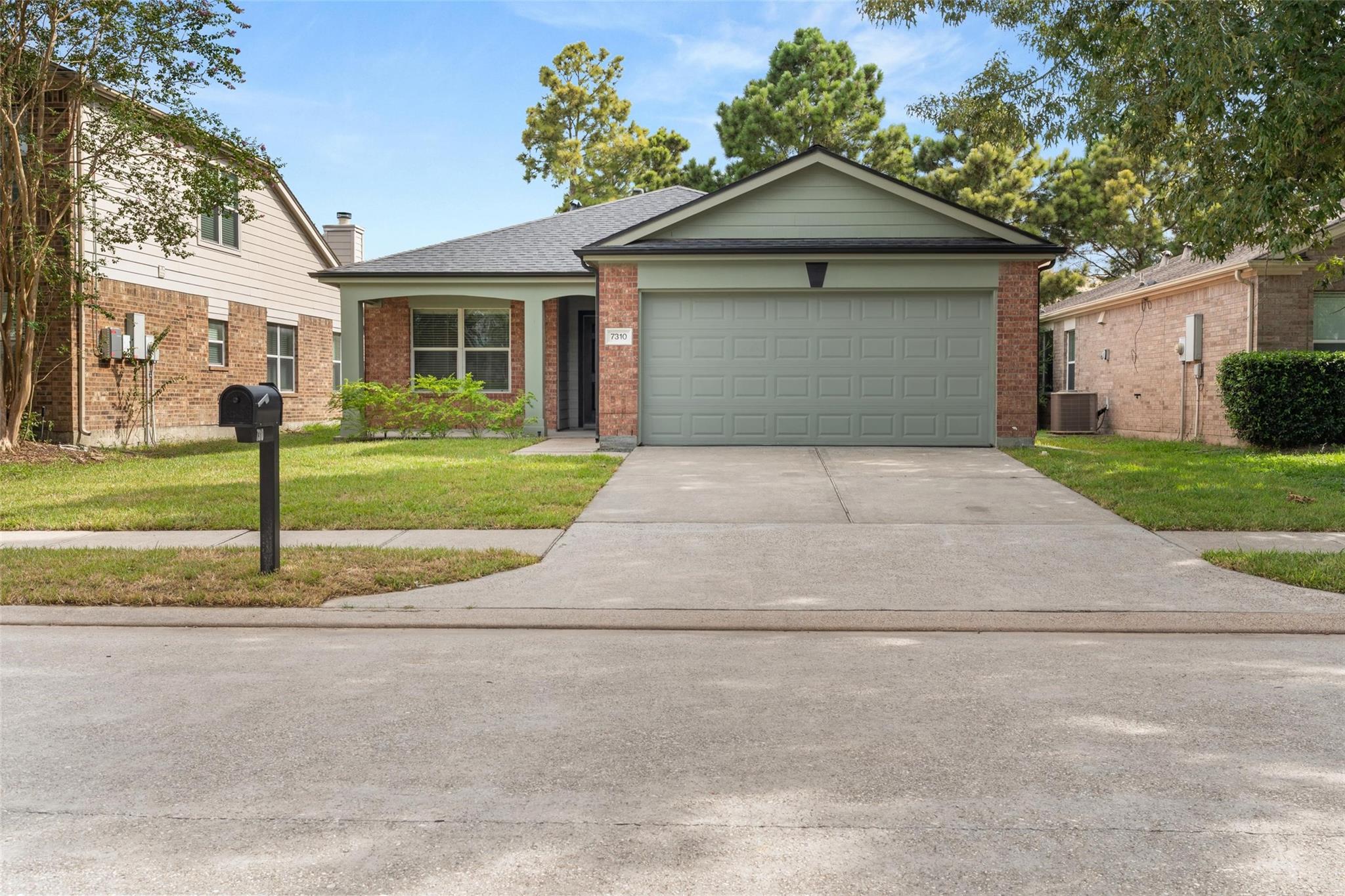 7310 Wisteria Chase Place — photo
