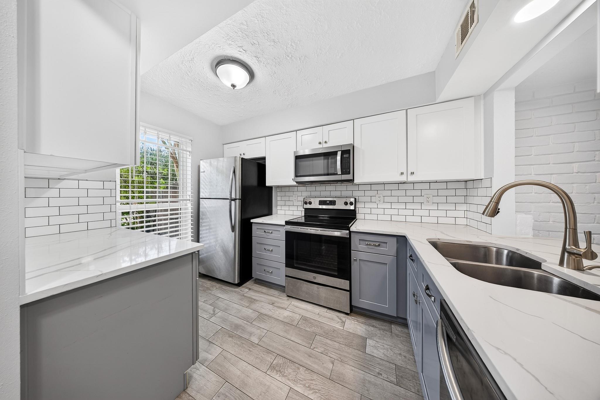1715 Moritz Drive #15 — photo