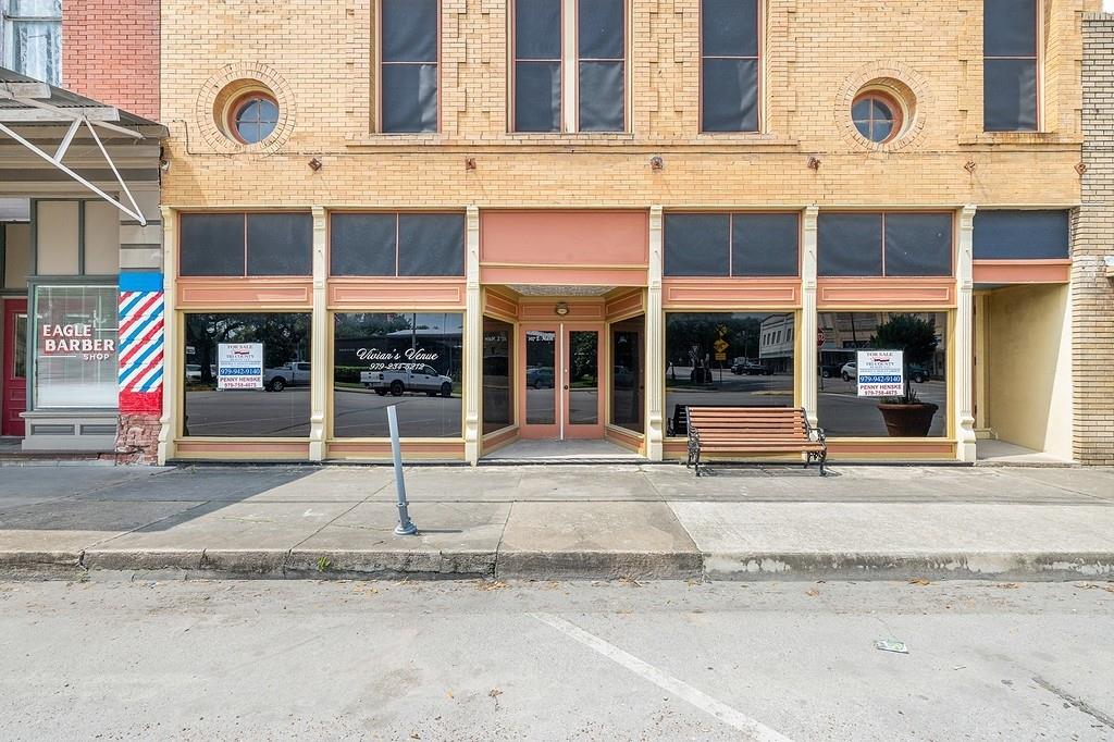 107 E Main Street — photo