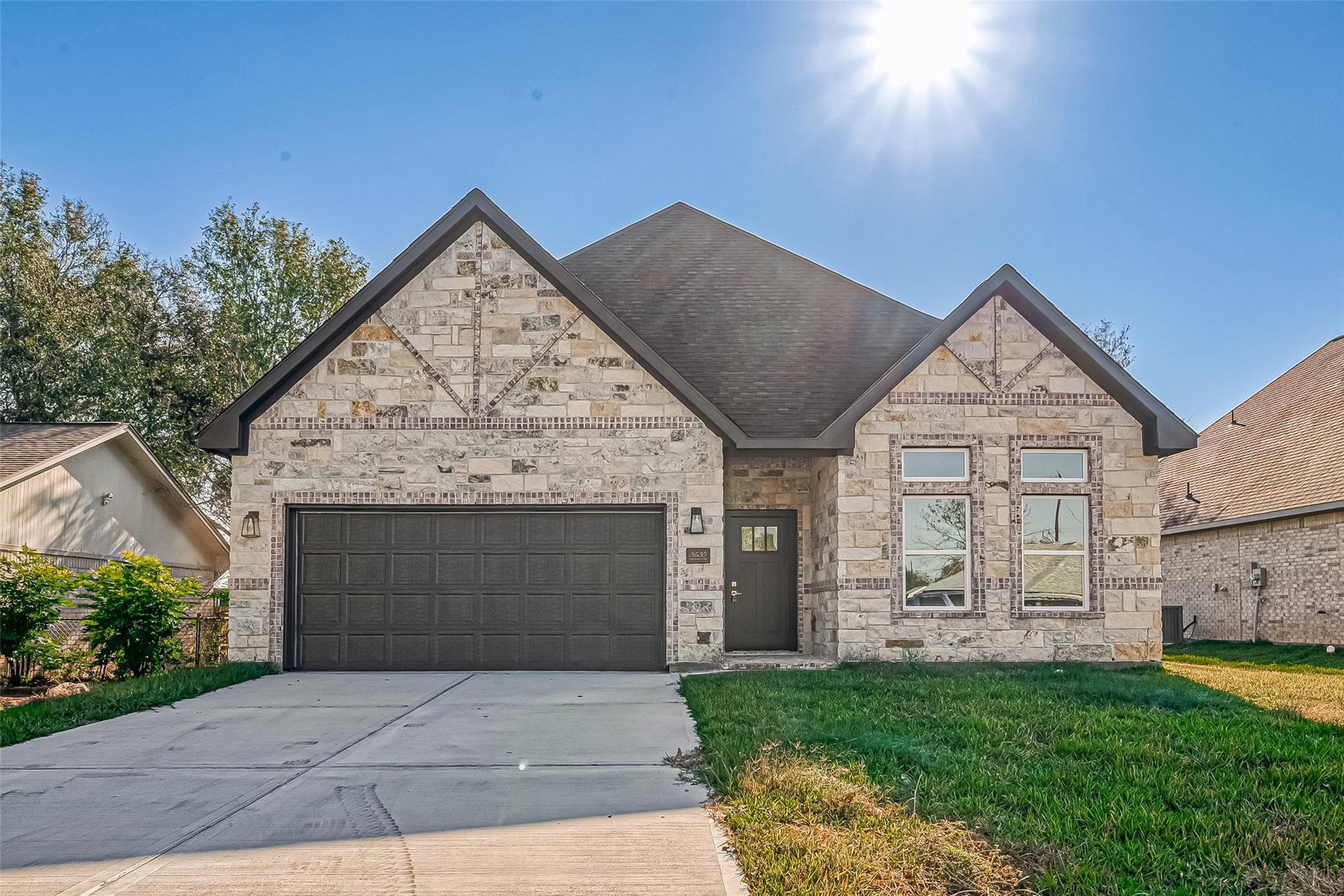 3635 Needville Avenue — photo