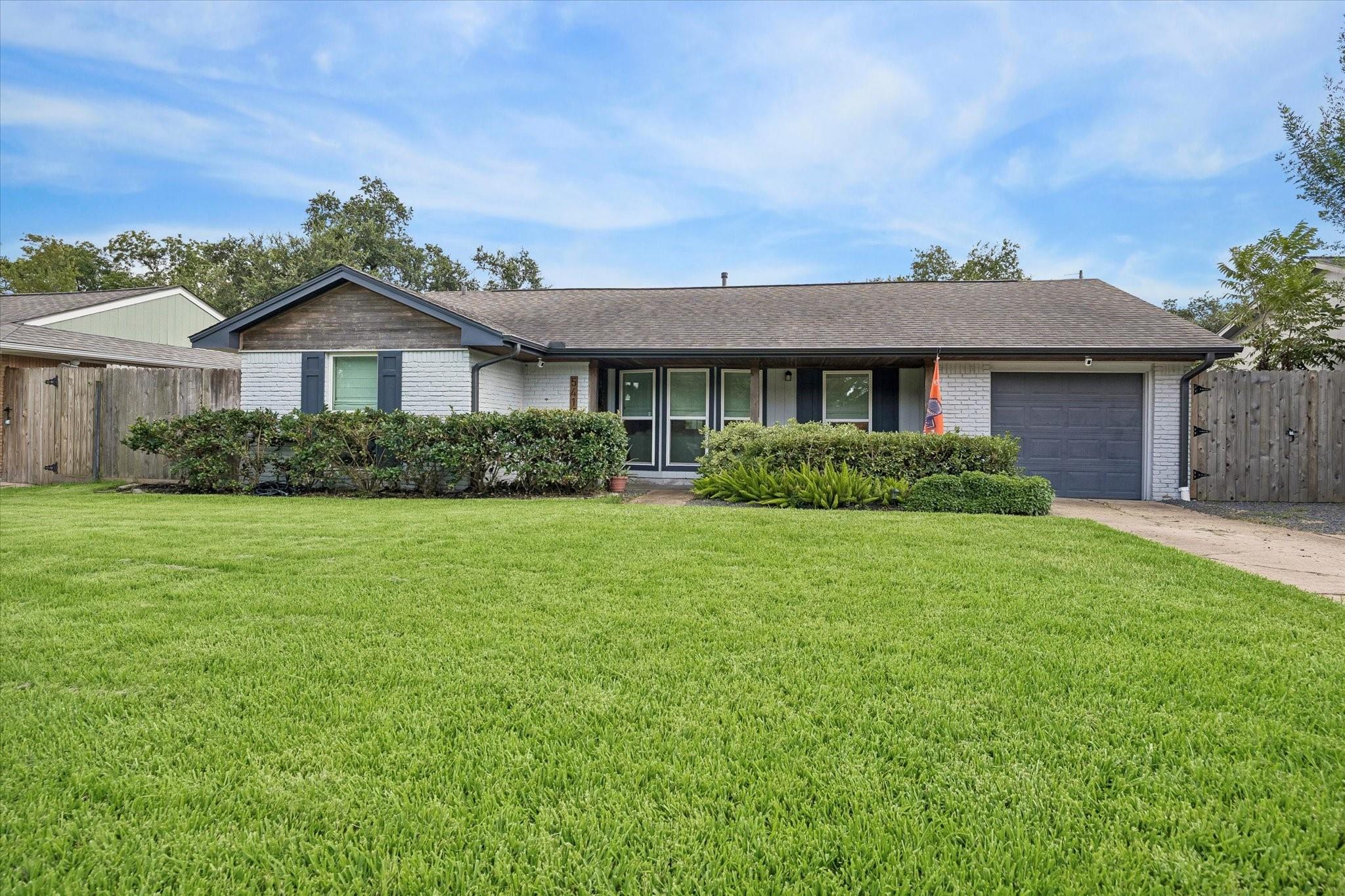 5417 Nina Lee Lane — photo