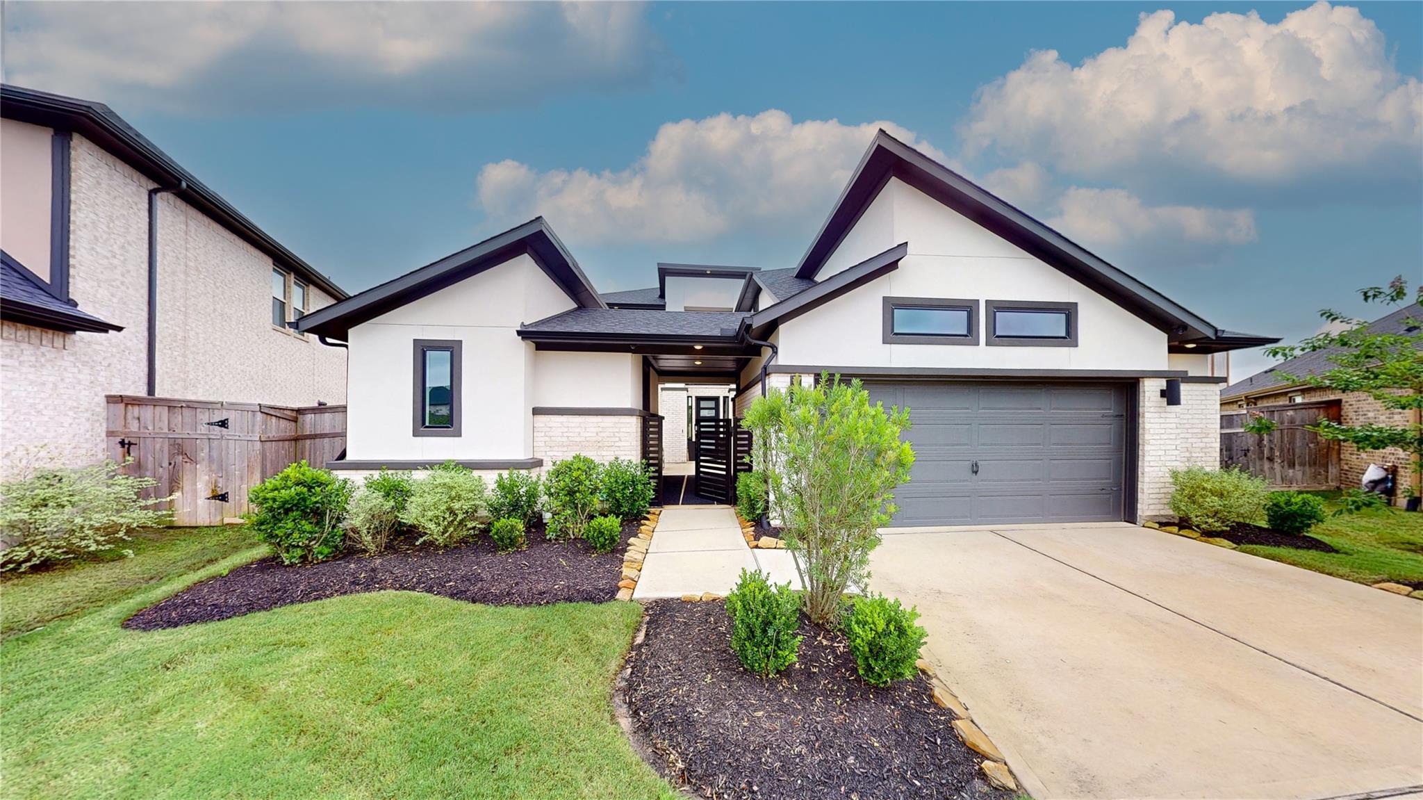 31727 Splitting Willow Way — photo
