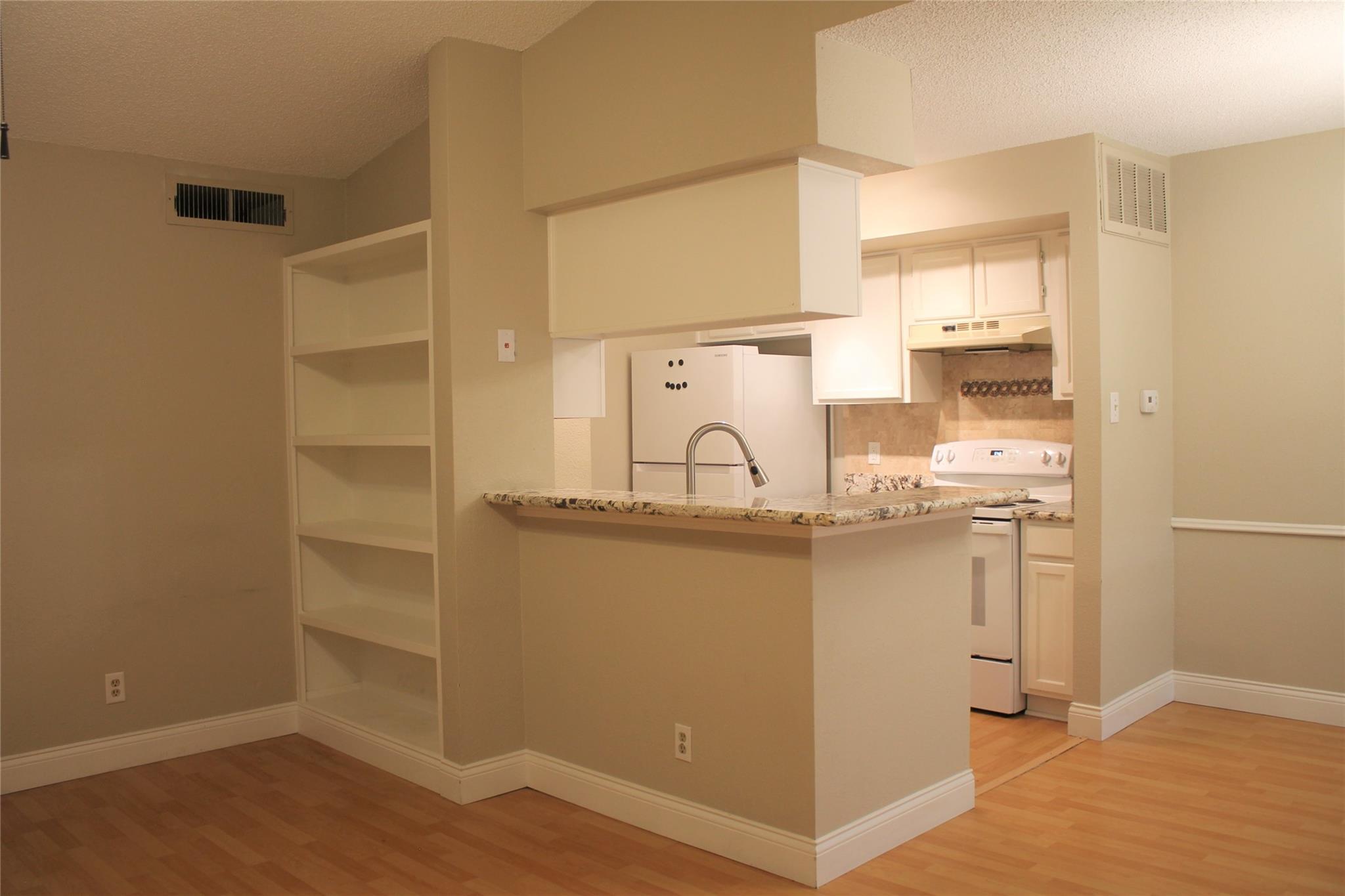 2120 El Paseo Street #2810 — photo