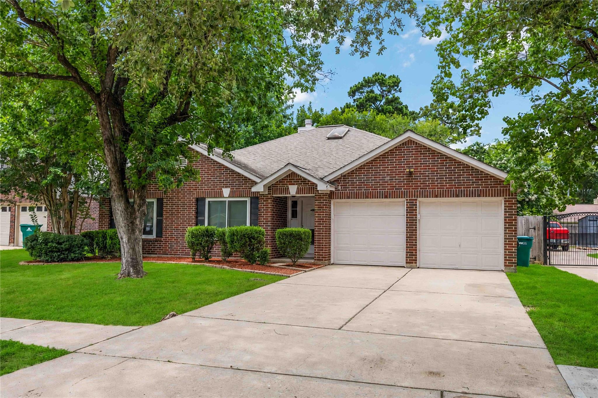 3226 Keygate Drive, Spring, TX 77388