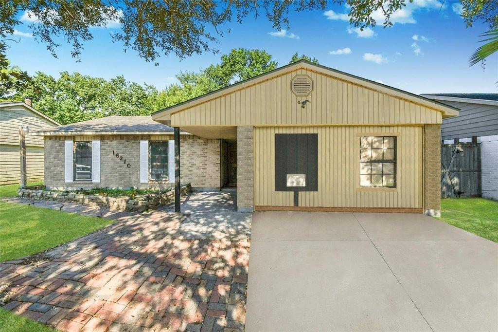 16210 Lazy Ridge Road — photo