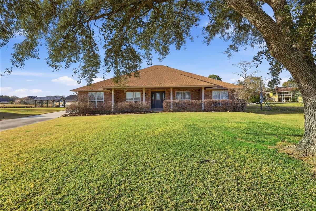 510 Country Lane — photo