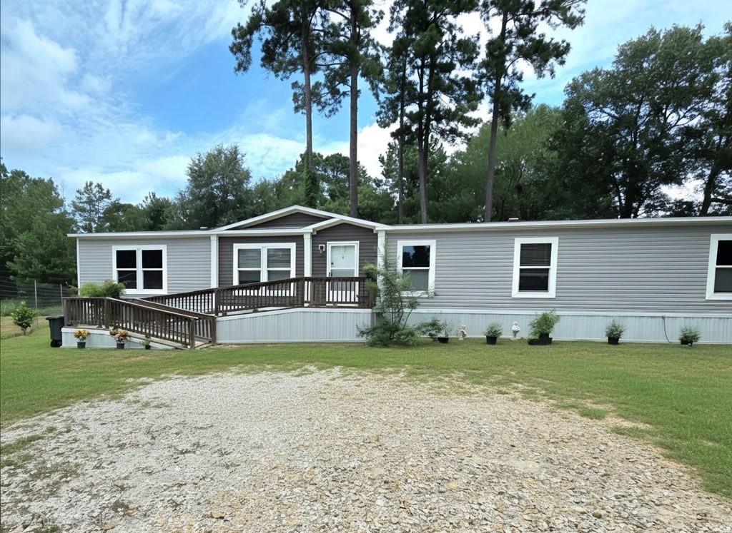 7715 Walnut Tree Lane — photo
