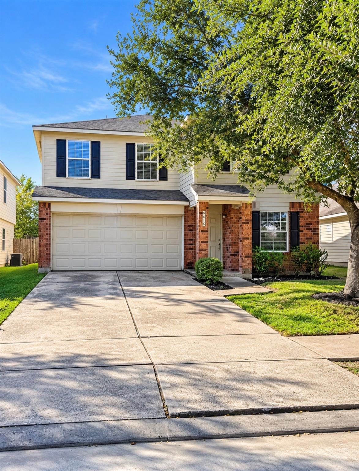8618 Woodpath Lane — photo