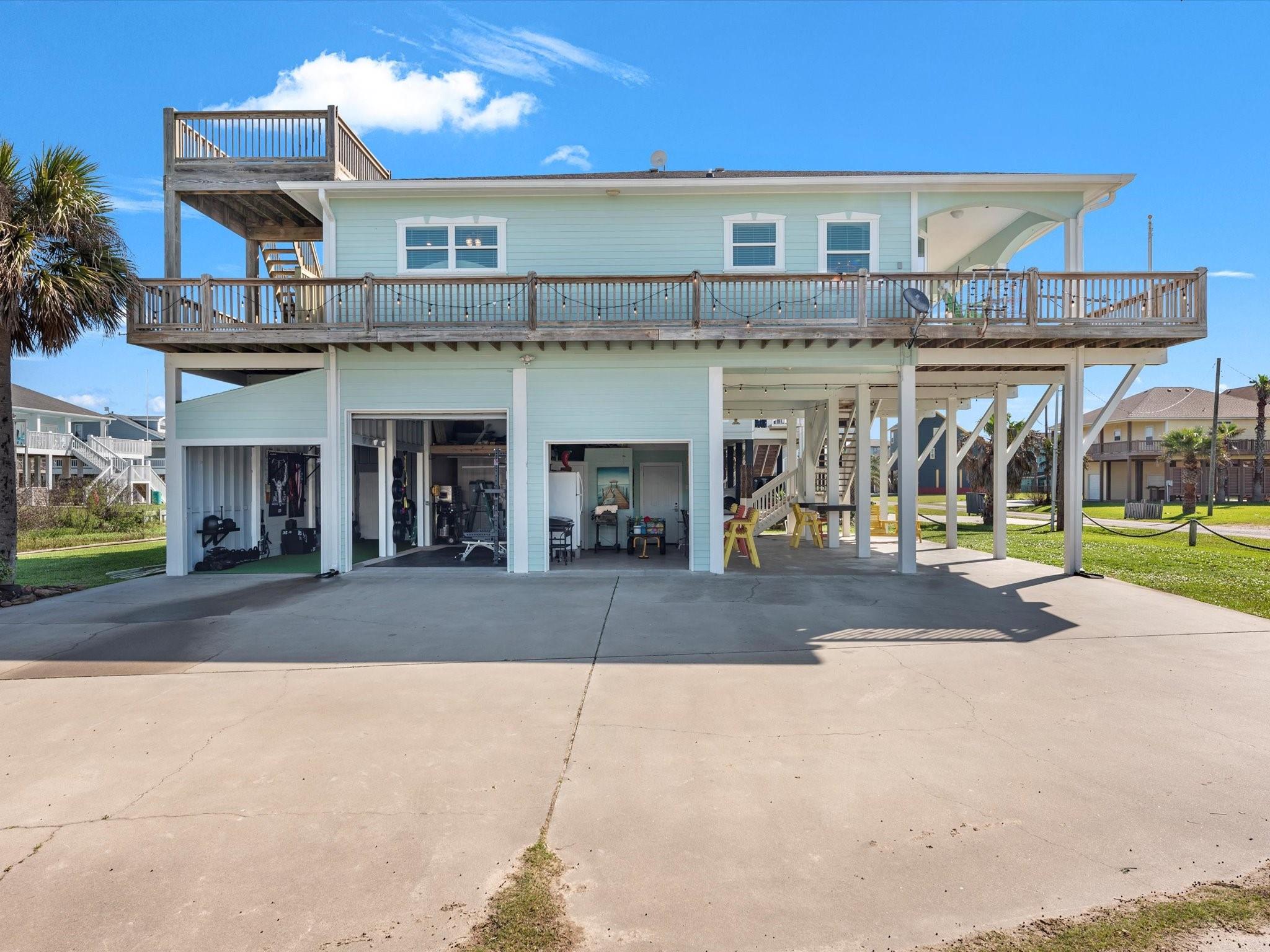 2901 Lakeside Drive — photo