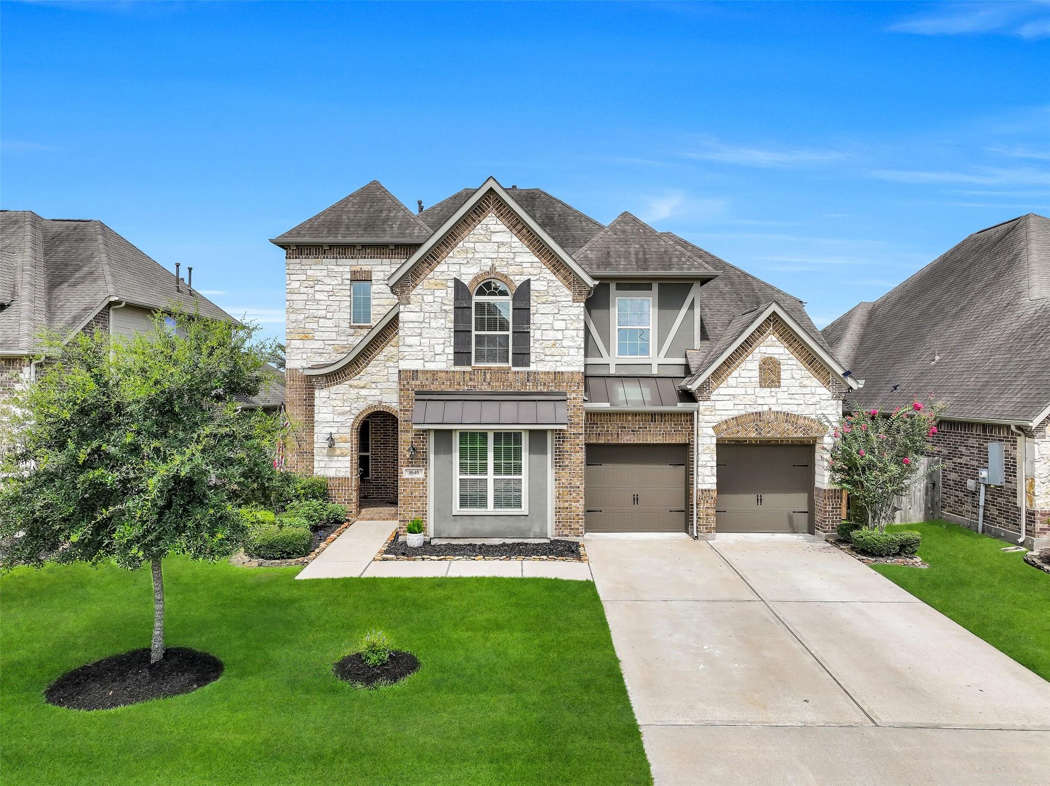 1645 Longwood Glen Lane — photo