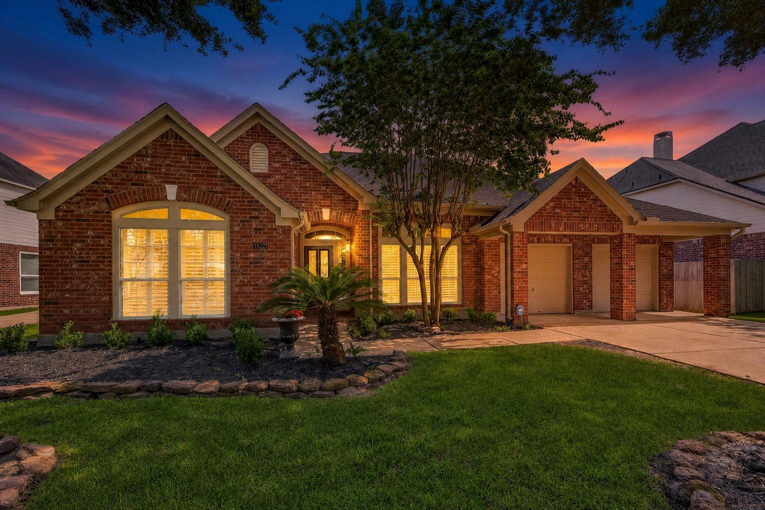 1527 Lake Pauline Court — photo