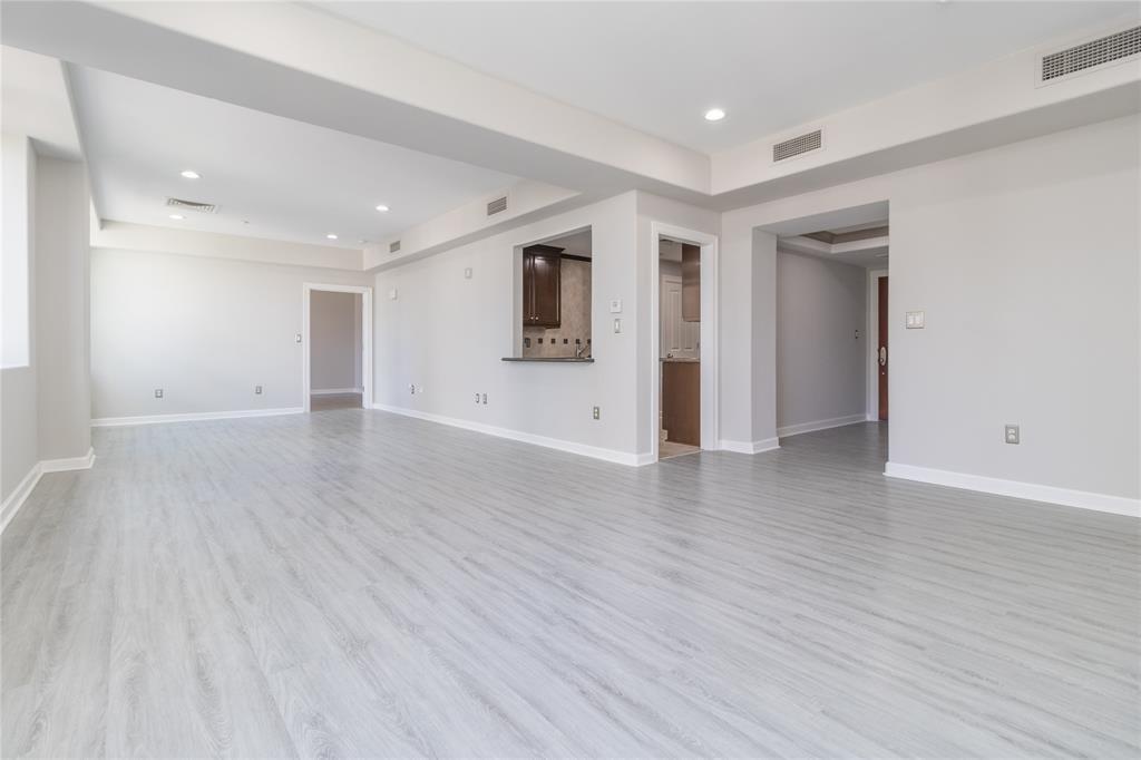 914 Main Street #1503 — photo