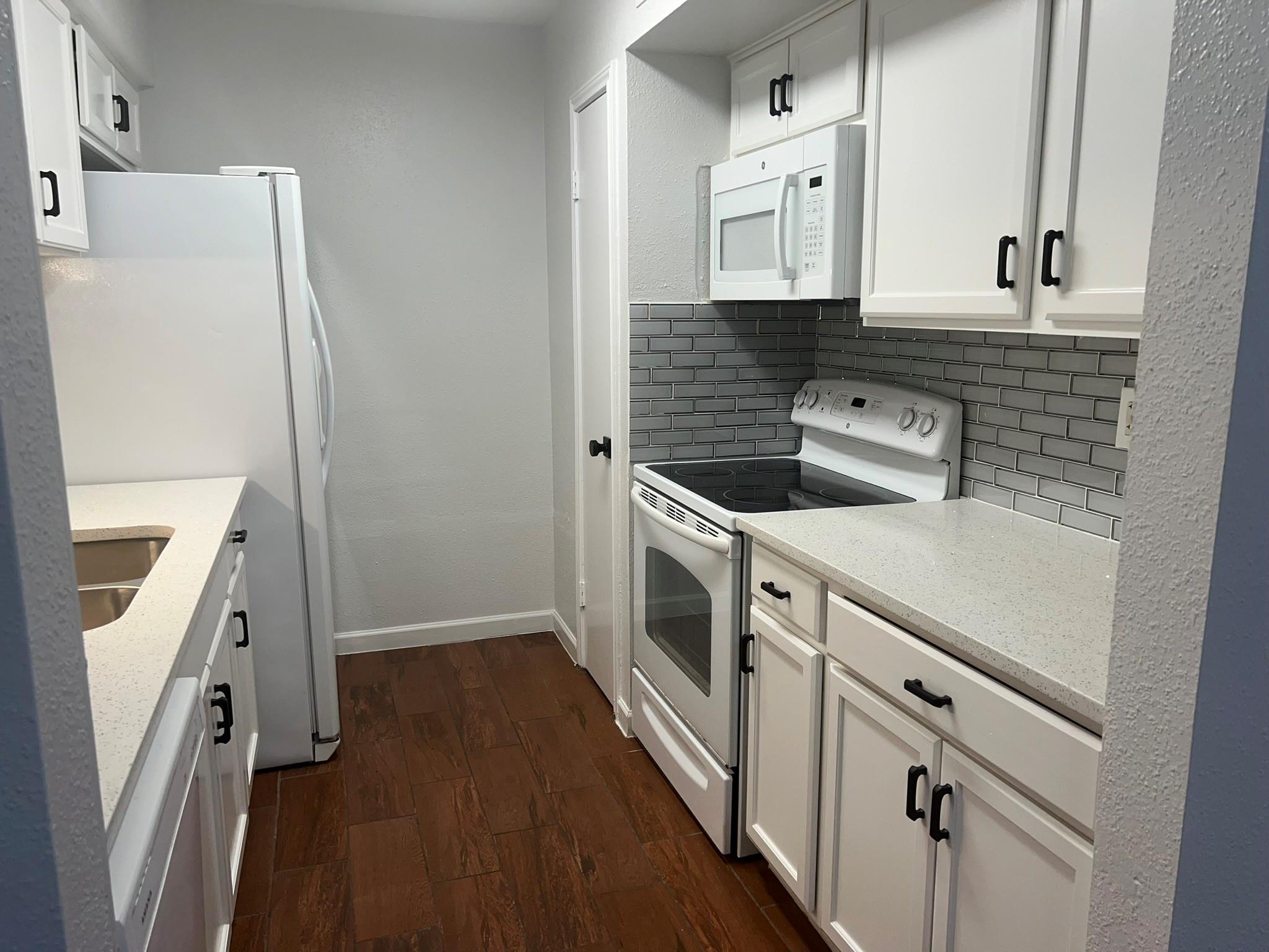 5550 N Braeswood Boulevard #70 — photo