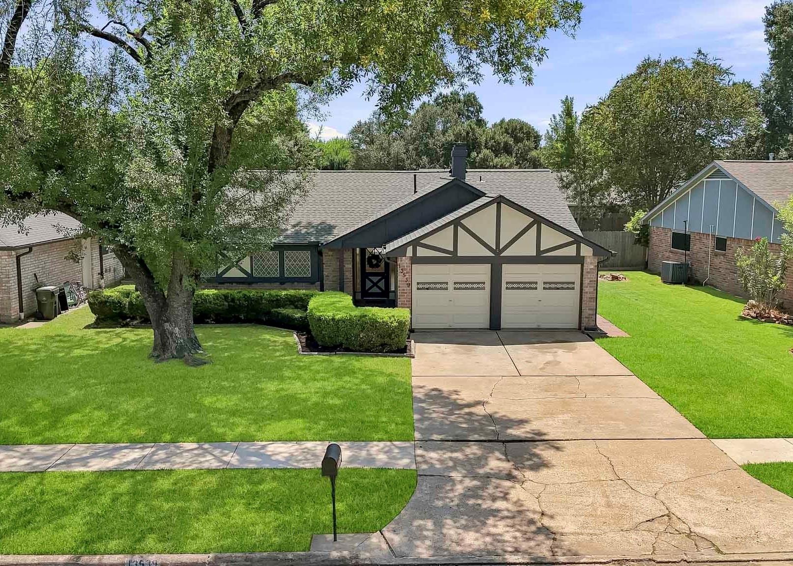 13539 Brook Hollow Drive — photo