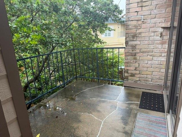 7108 N Holiday Drive — photo