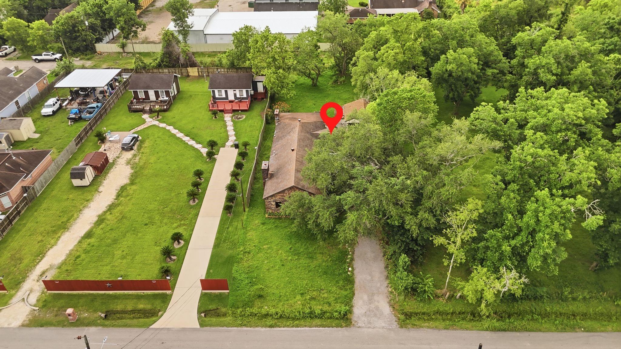 9318 Klondike Street — photo