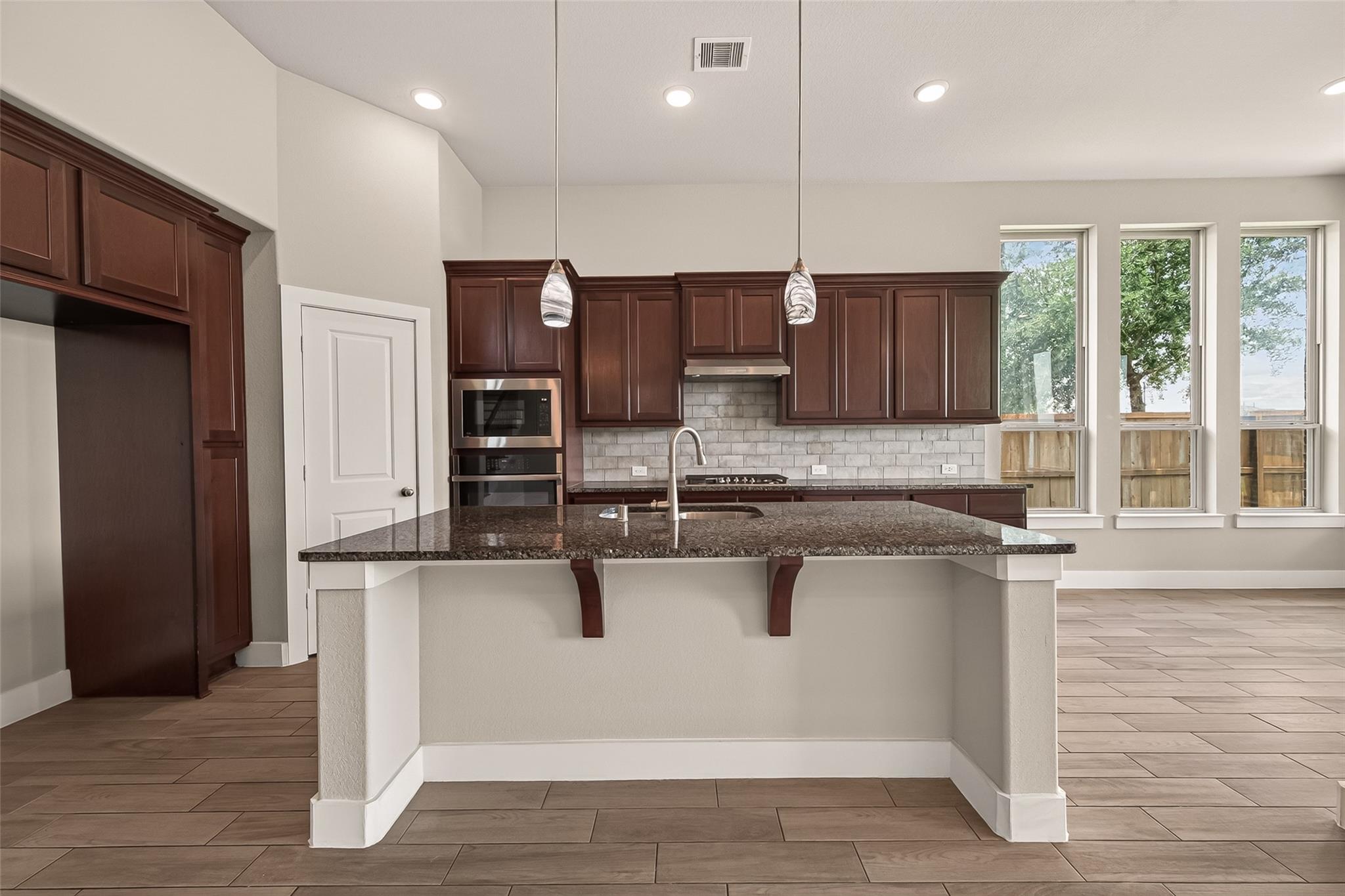 2619 Lilac Point Lane — photo